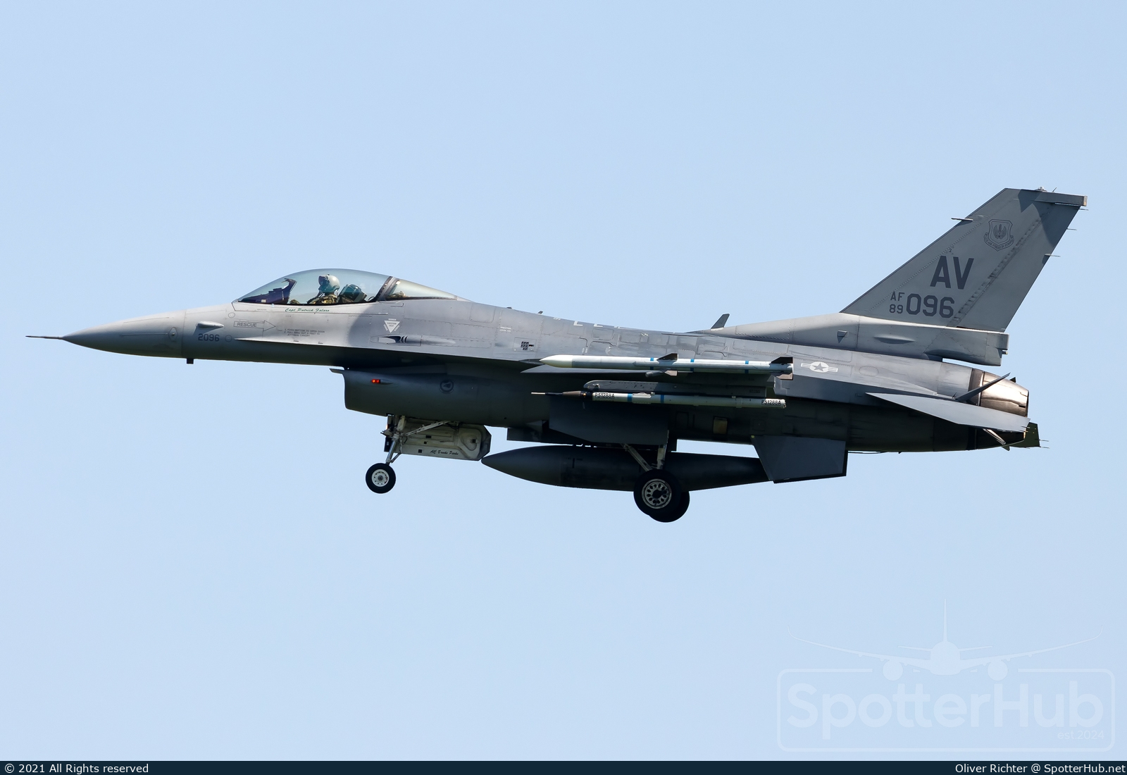 Photo of 89-2096 - General Dynamics F-16CM Fighting Falcon operated by US Air Force