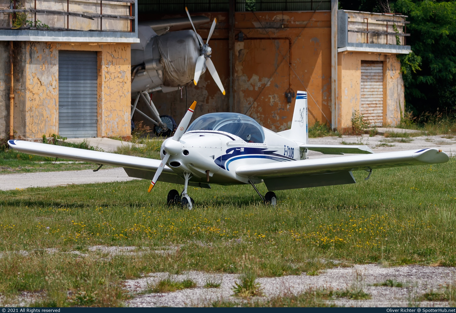 Photo of I-7108 - Alpi Pioneer 200 Standard operated by Aero Club Friulano