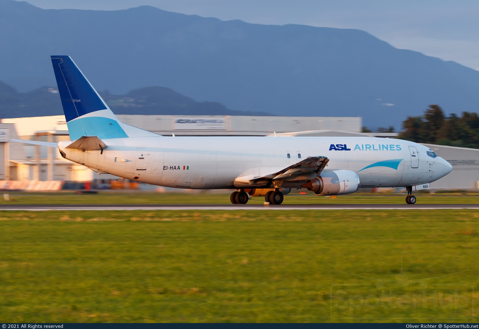 Photo of EI-HAA - Boeing 737-4Y0(SF) operated by ASL Airlines Ireland