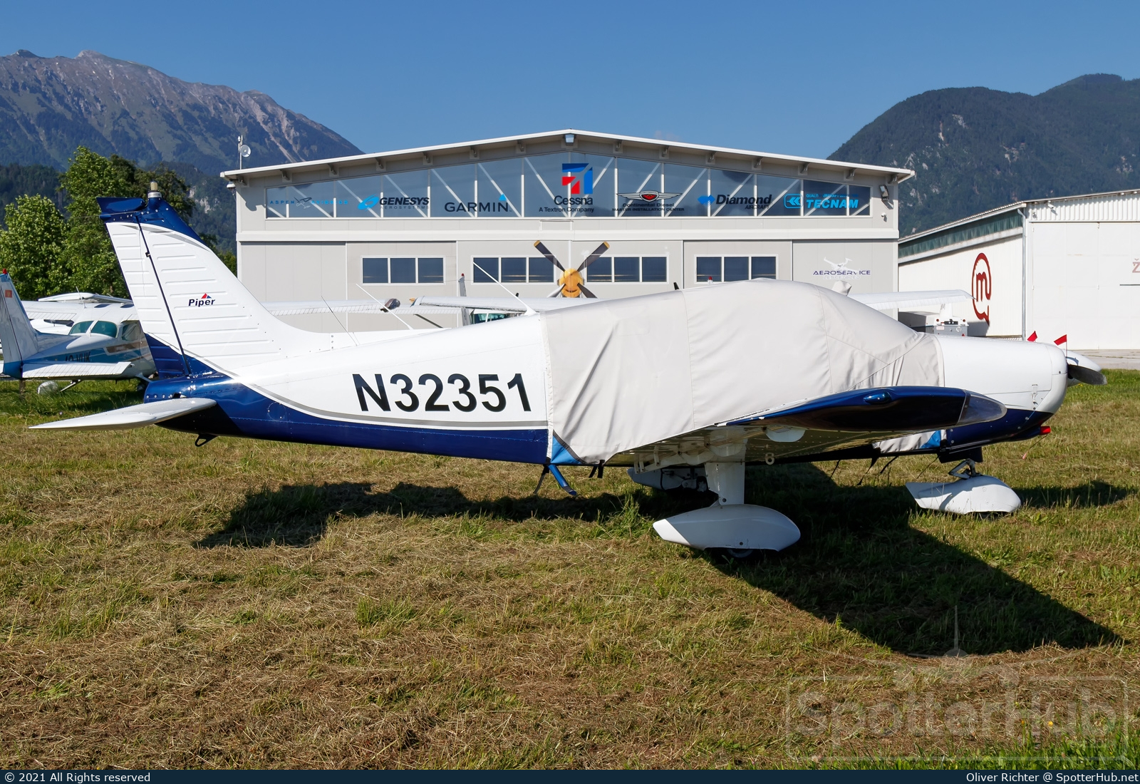 Photo of N32351 - Piper PA-28-151 Cherokee Warrior operated by Private
