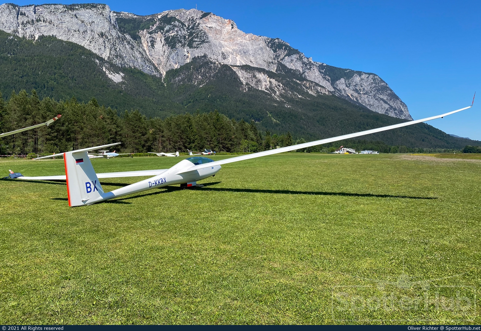 Photo of D-KKBX - Schempp-Hirth Duo Discus XLT operated by Flugring Austria Wiener Neustadt