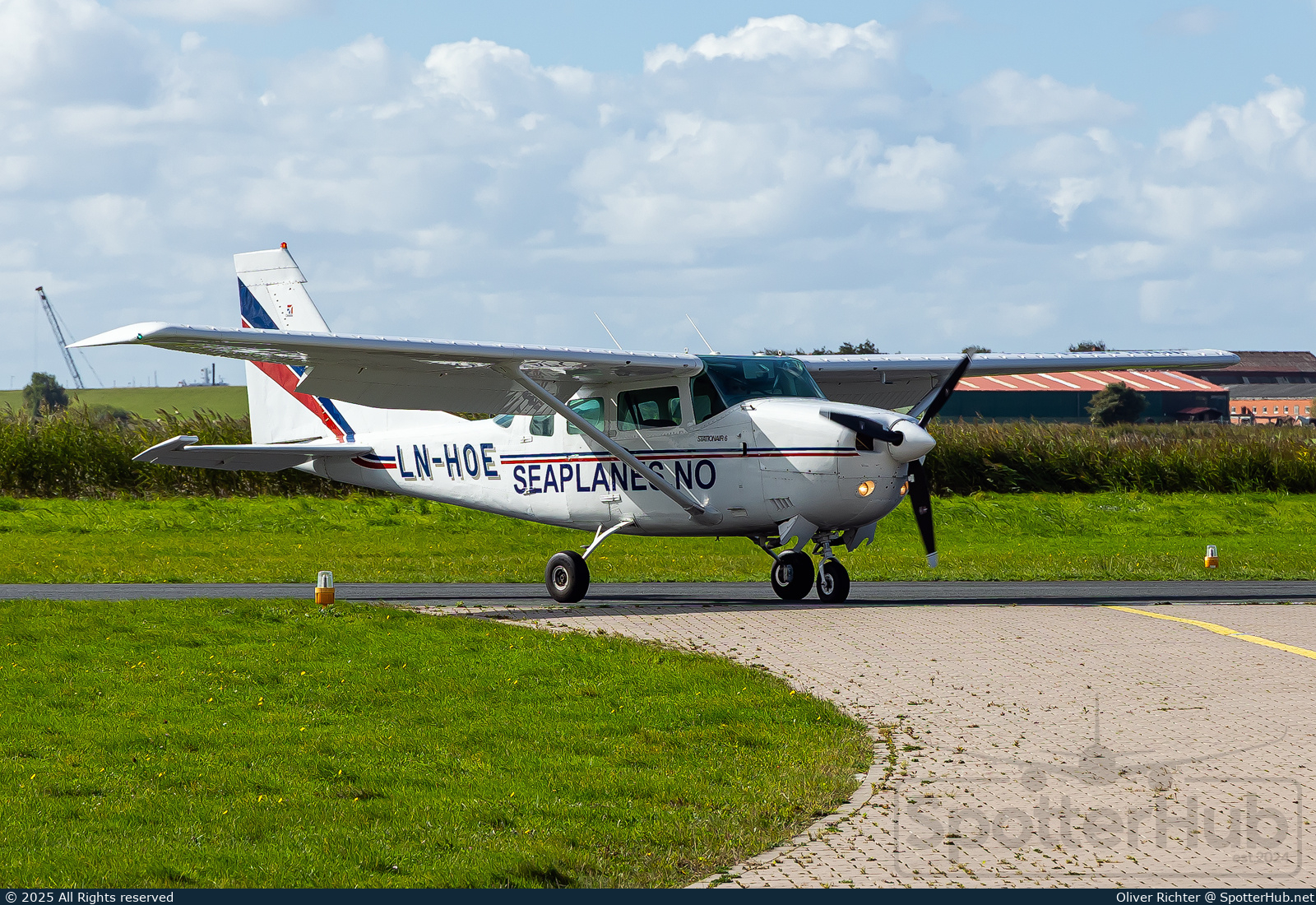 Photo of LN-HOE - Cessna U206G Stationair 6 operated by Scandinavian Air Charter