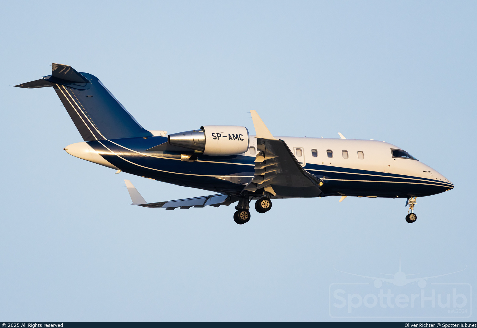 Photo of SP-AMC - Bombardier Challenger 605 operated by AMC Aviation