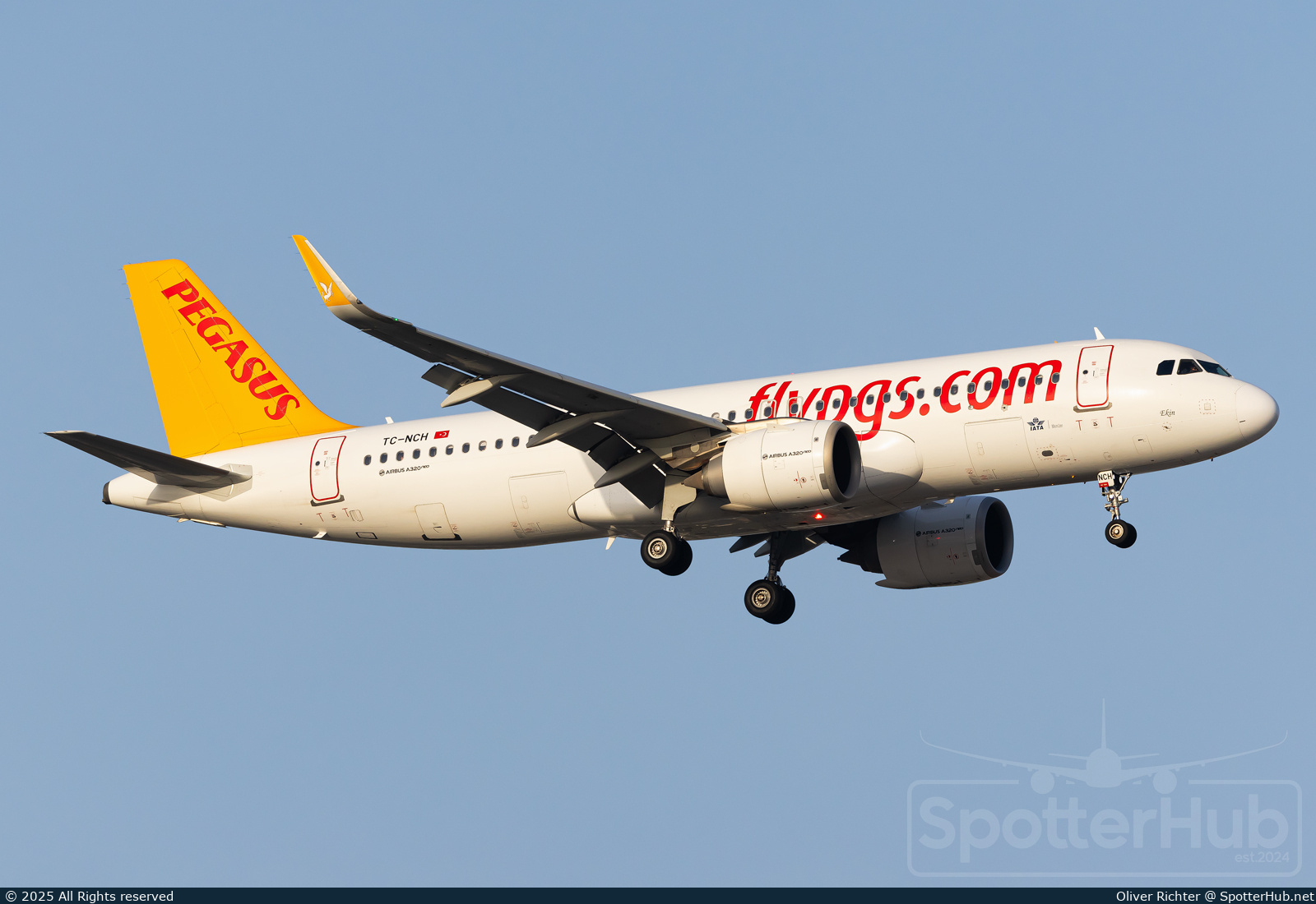 Photo of TC-NCH - Airbus A320-251N operated by Pegasus Airlines