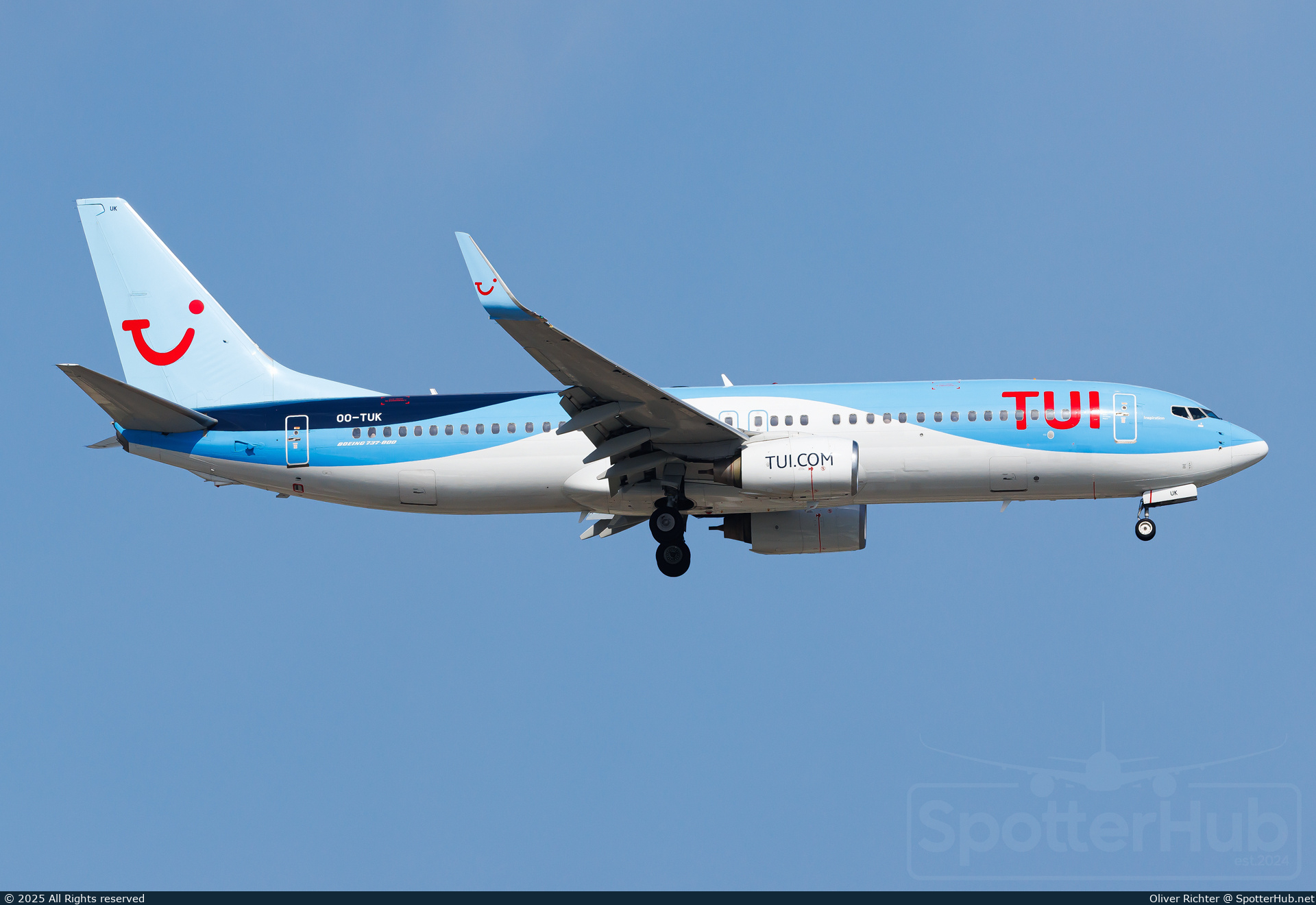 Photo of OO-TUK - Boeing 737-86J operated by TUI Airlines Belgium