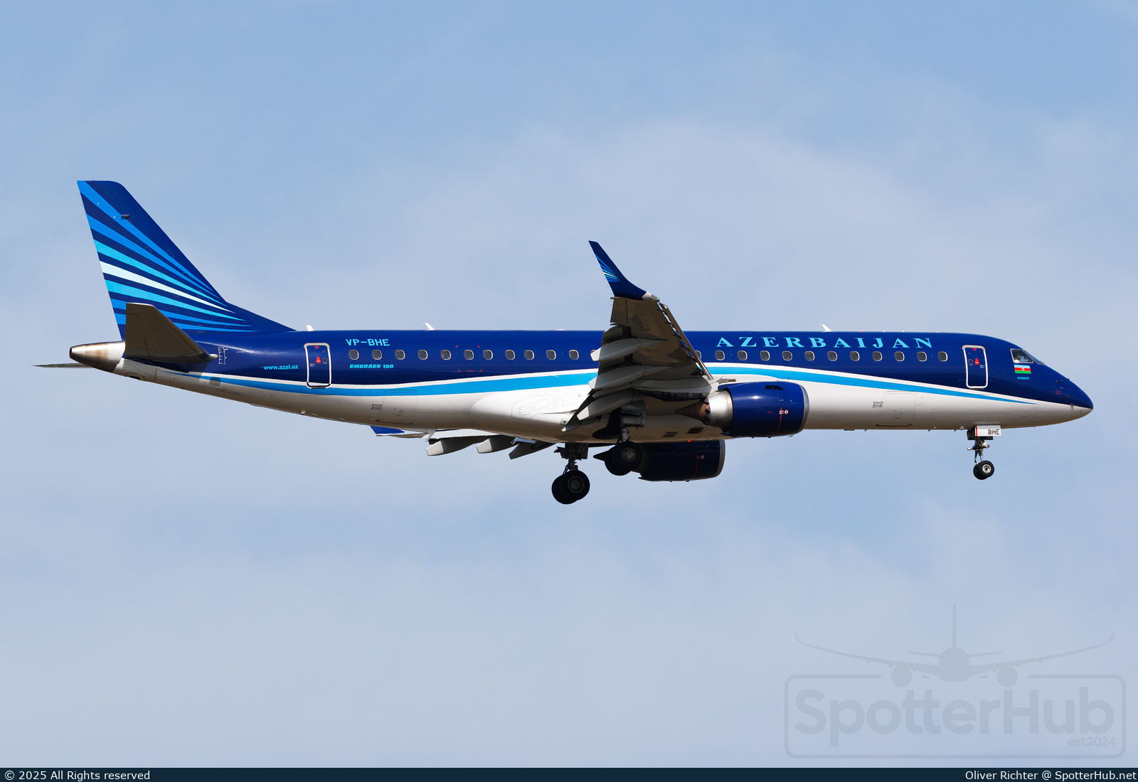 Photo of VP-BHE - Embraer ERJ-190AR operated by Azerbaijan Airlines