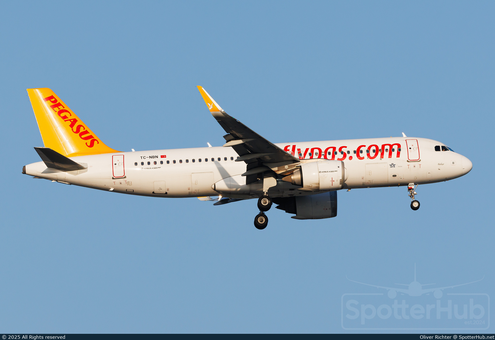 Photo of TC-NBN - Airbus A320-251N operated by Pegasus Airlines