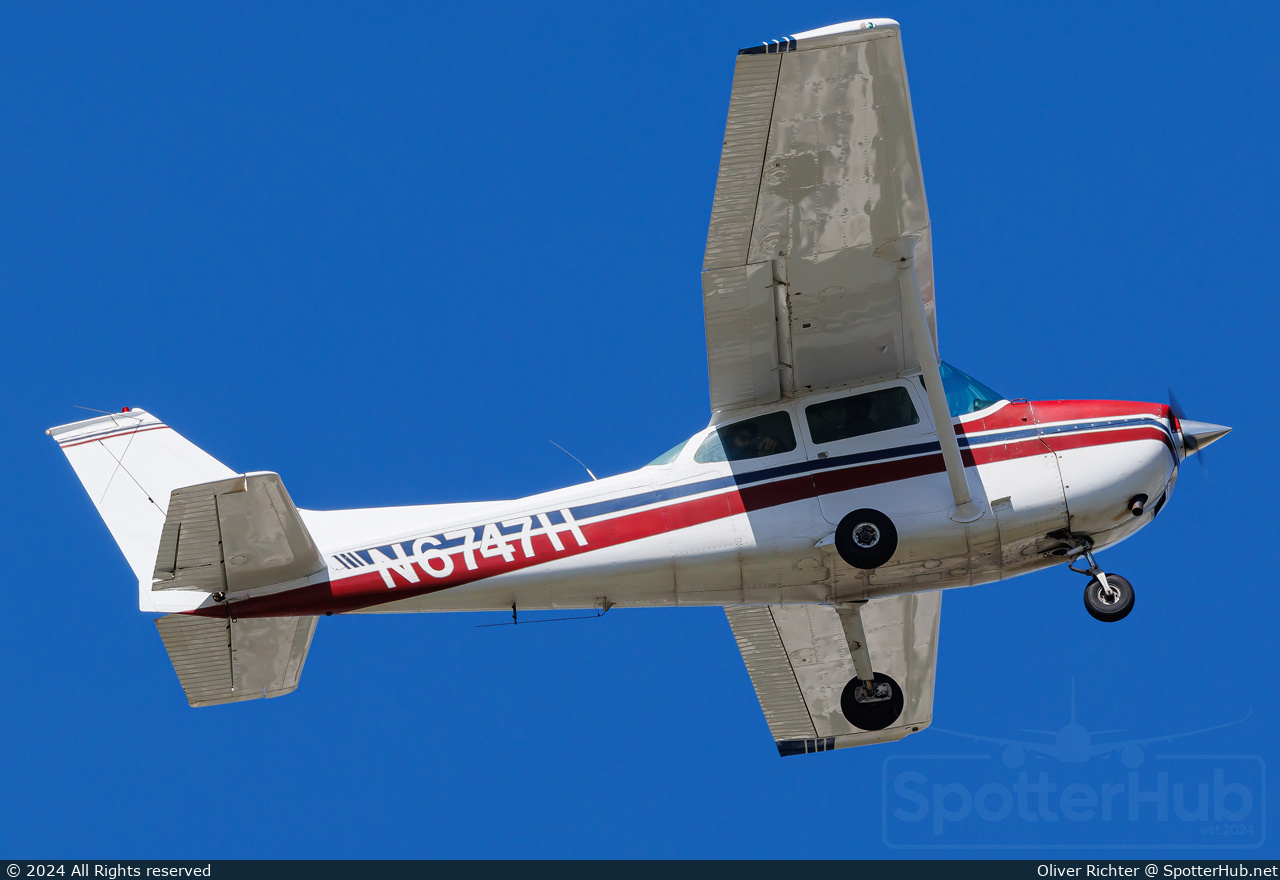 Photo of N6747H - Cessna 172M Skyhawk operated by Private