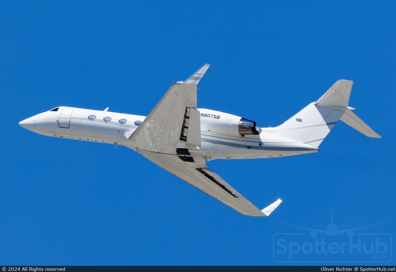 Photo of N607SB - Gulfstream GIV-SP operated by Paragon Airways
