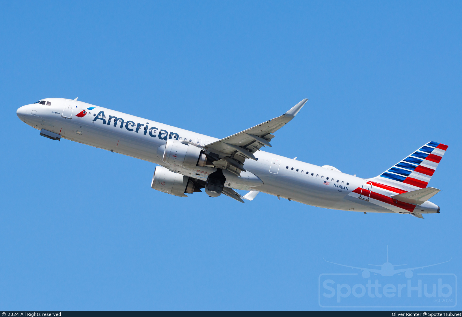 Photo of N430AN - Airbus A321-253NX operated by American Airlines