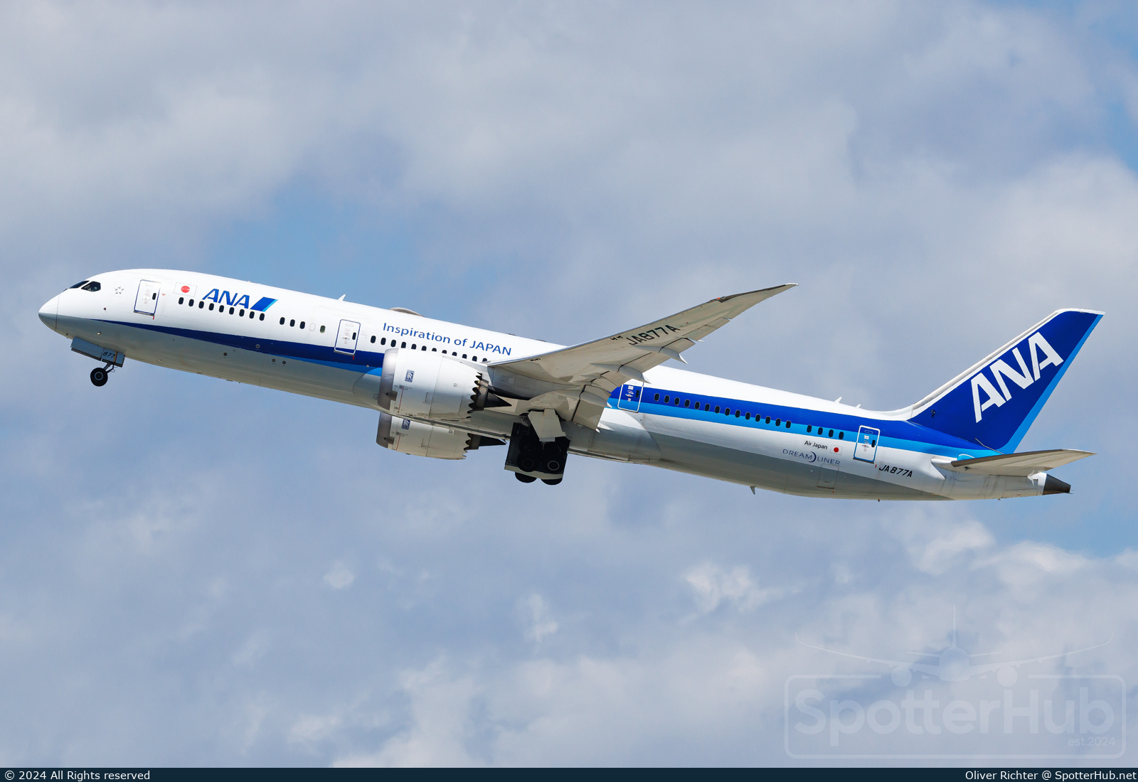 Photo of JA877A - Boeing 787-9 Dreamliner operated by ANA All Nippon Airways (opb Air Japan)