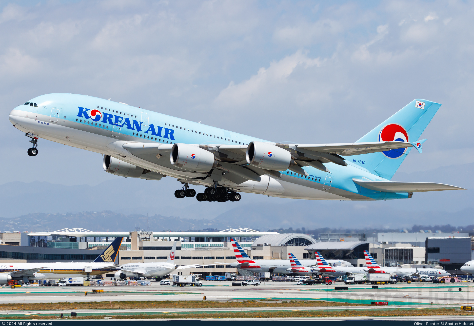 Photo of HL7619 - Airbus A380-861 operated by Korean Air