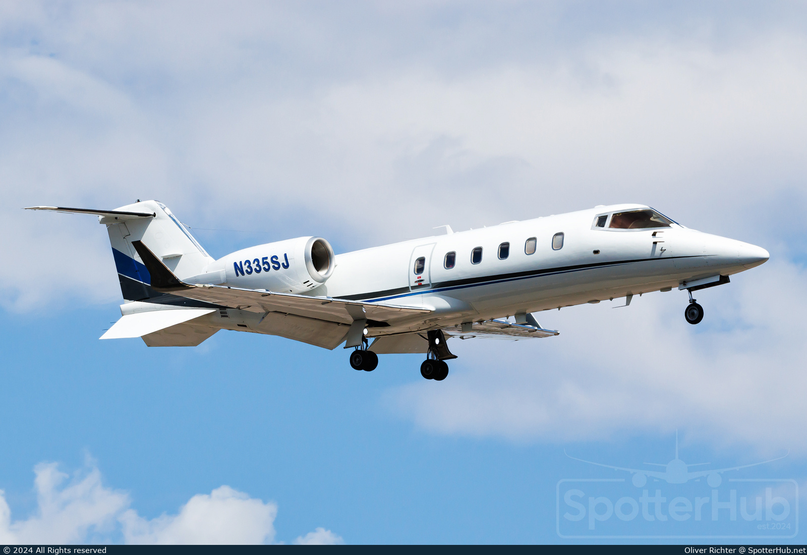 Photo of N335SJ - Bombardier Learjet 60 operated by Skyward Aviation