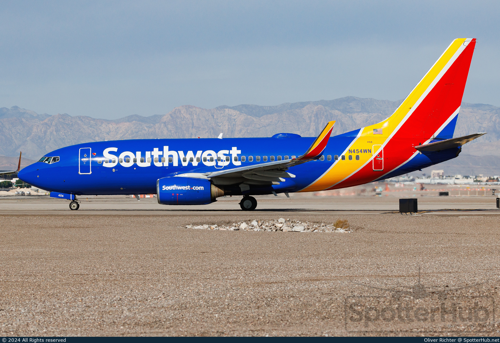 Photo of N454WN - Boeing 737-7H4 operated by Southwest Airlines