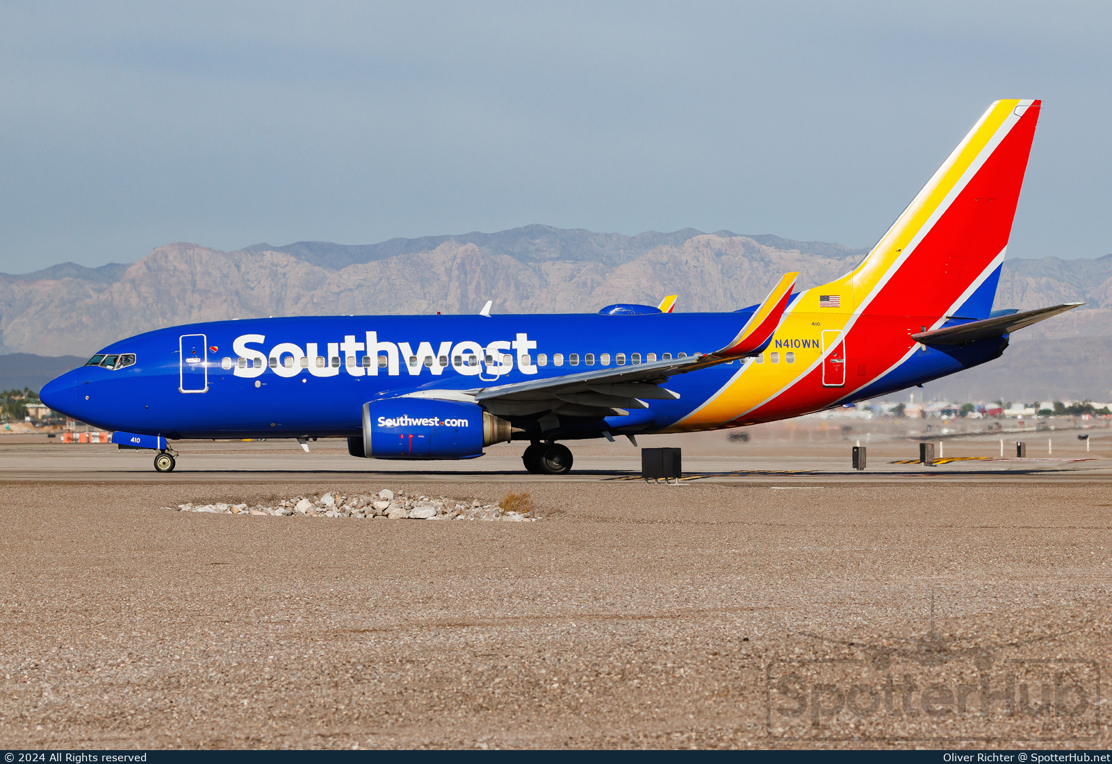 Photo of N410WN - Boeing 737-7H4 operated by Southwest Airlines
