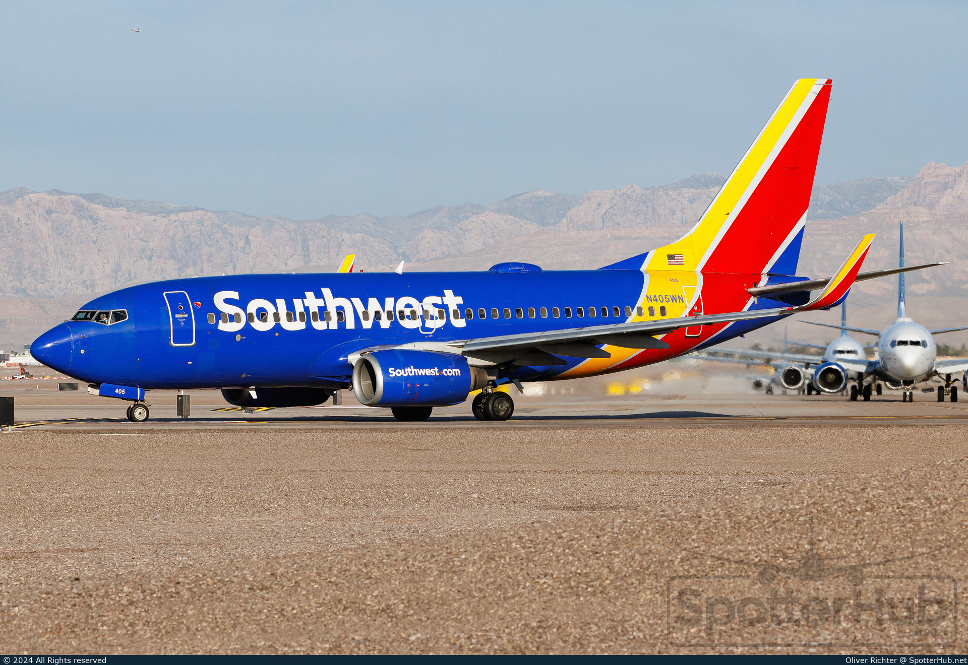 Photo of N405WN - Boeing 737-7H4 operated by Southwest Airlines