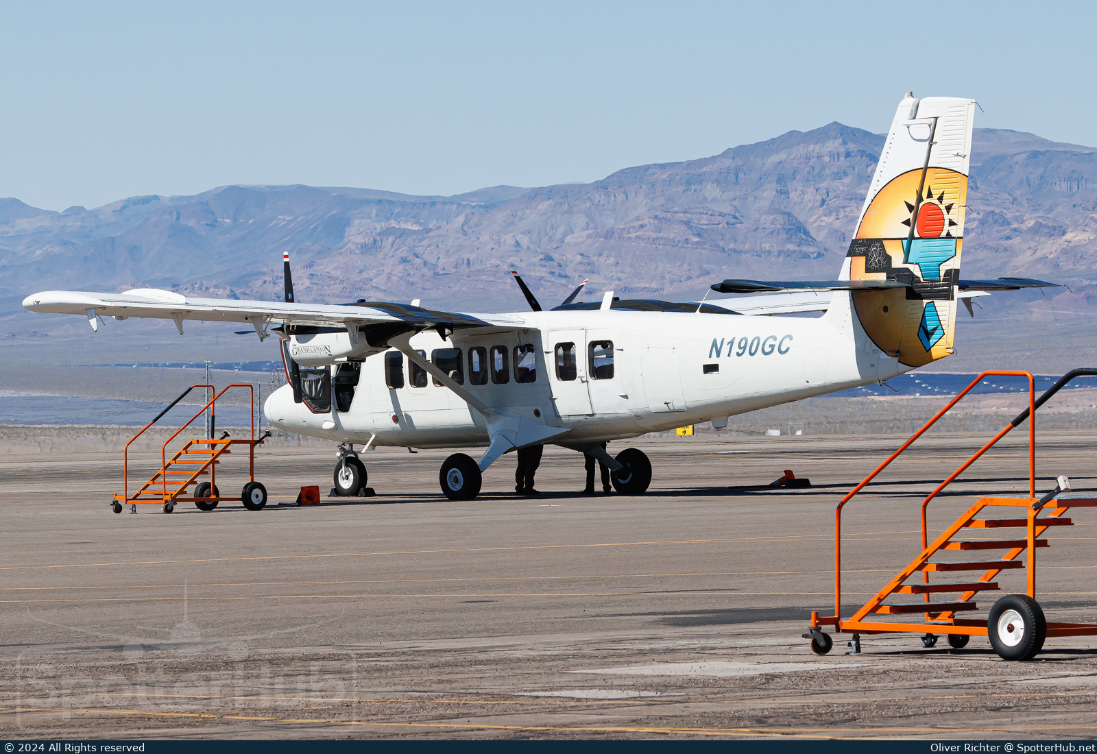 Photo of N190GC - De Havilland Canada DHC-6-300 Twin Otter operated by Grand Canyon Airlines