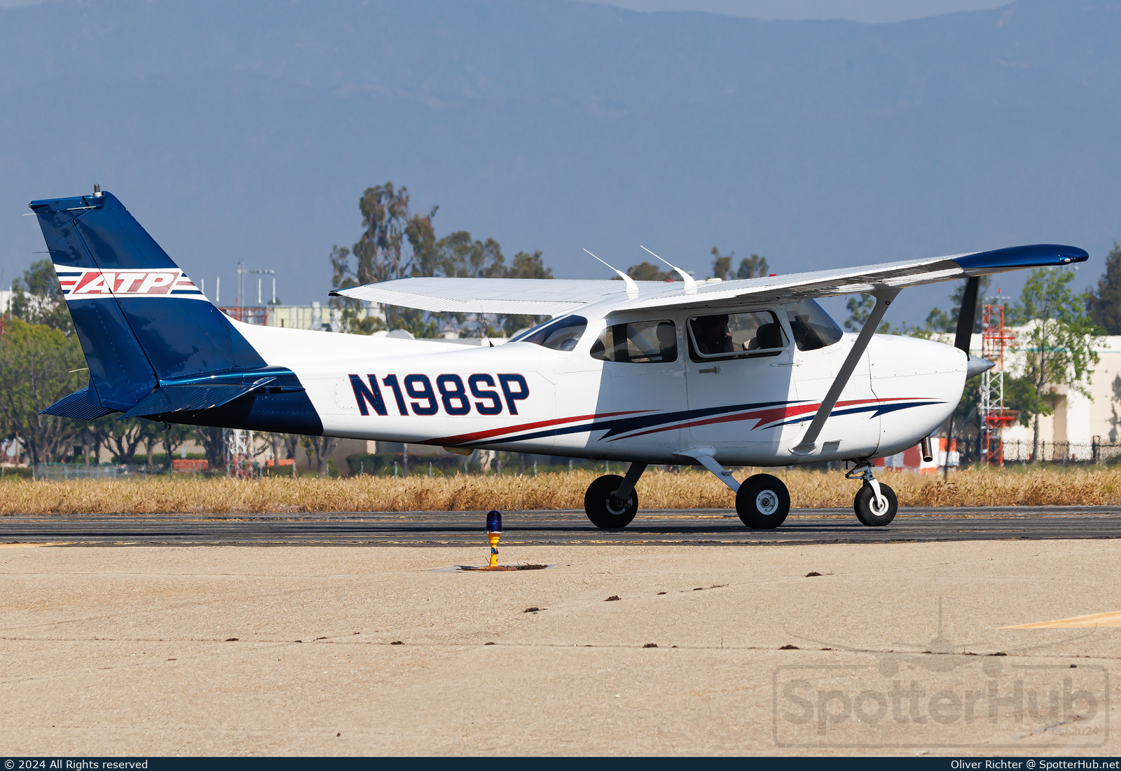 Photo of N198SP - Cessna 172S Skyhawk SP operated by ATP Flight School
