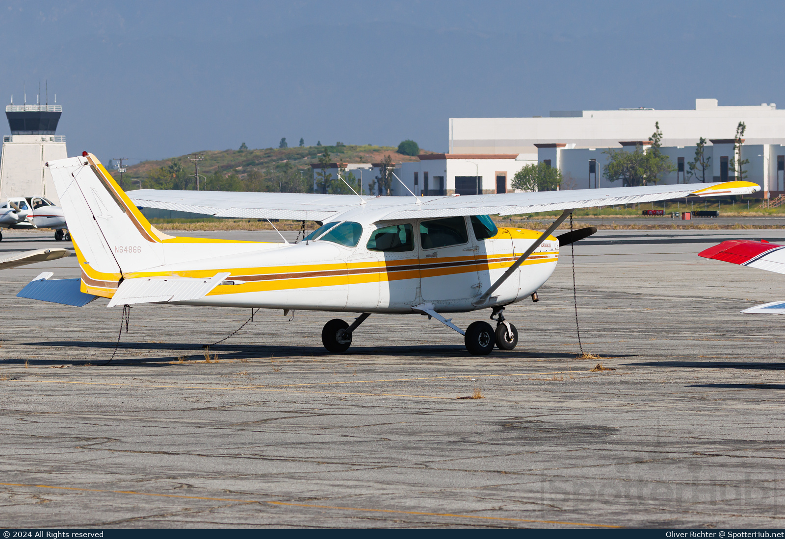 Photo of N64866 - Cessna 172P Skyhawk II operated by Universal Aviators Academy