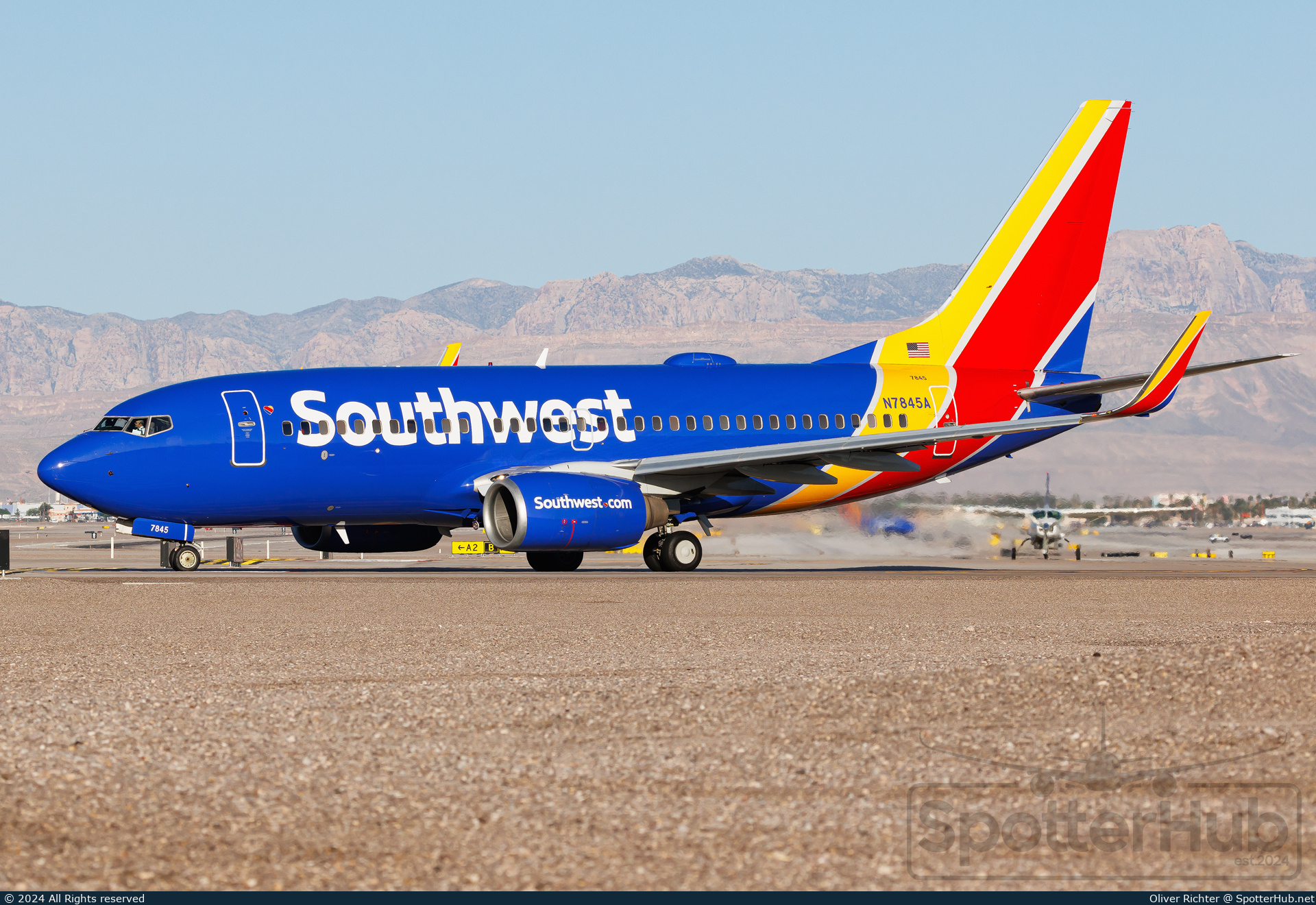Photo of N7845A - Boeing 737-71B operated by Southwest Airlines