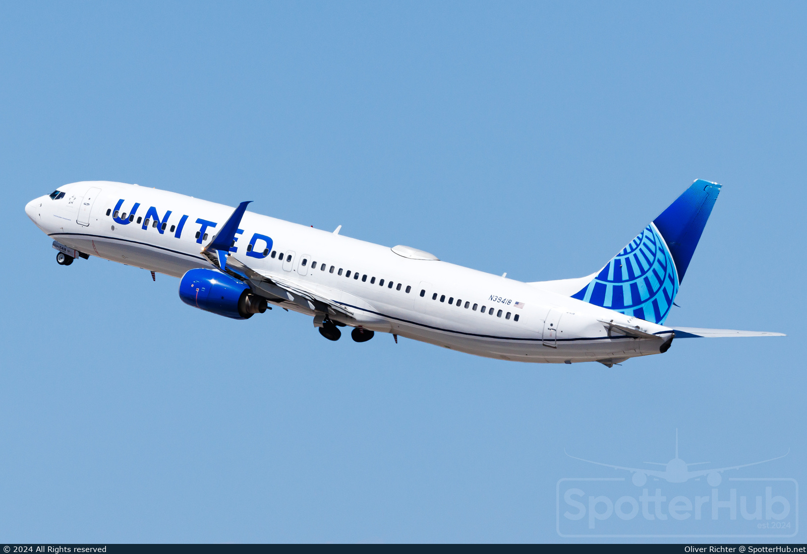 Photo of N39418 - Boeing 737-924(ER) operated by United Airlines