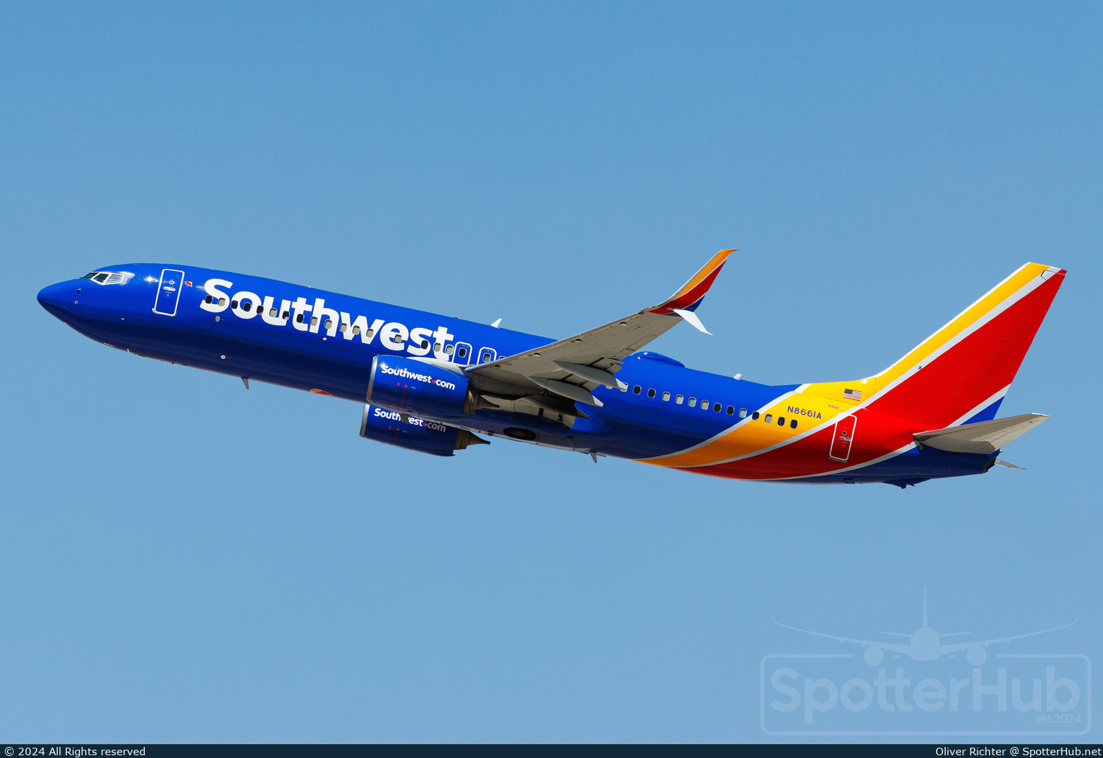 Photo of N8661A - Boeing 737-8H4 operated by Southwest Airlines