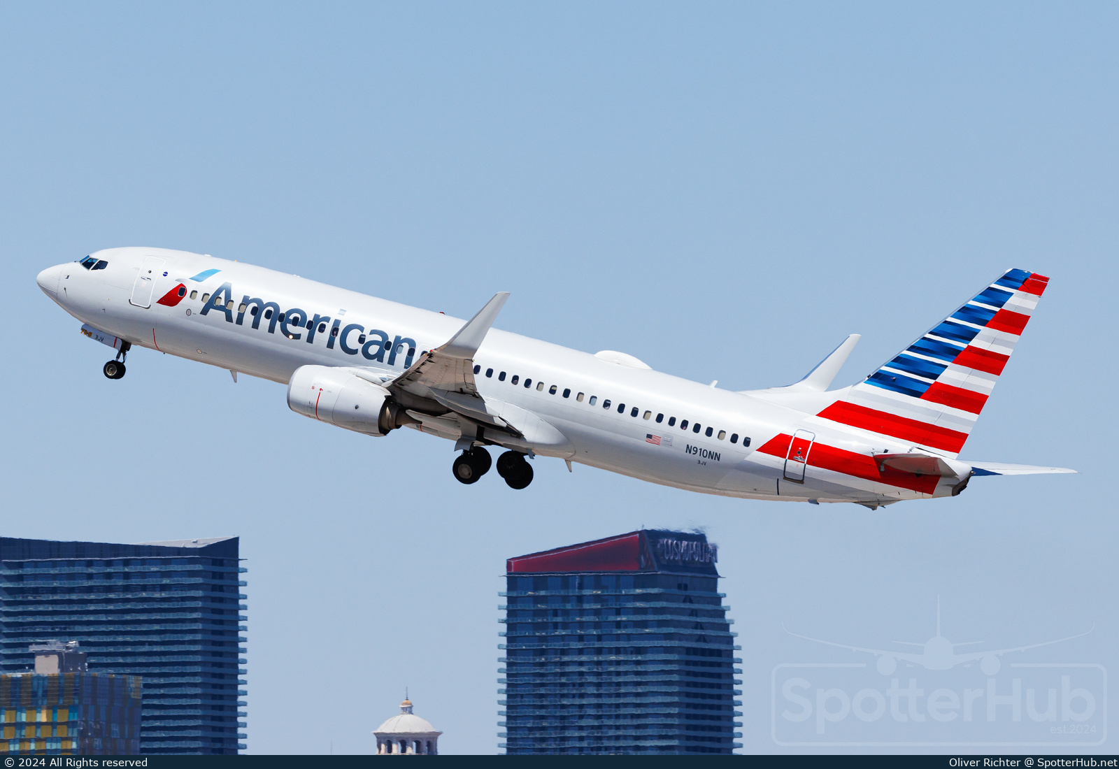 Photo of N910NN - Boeing 737-823 operated by American Airlines