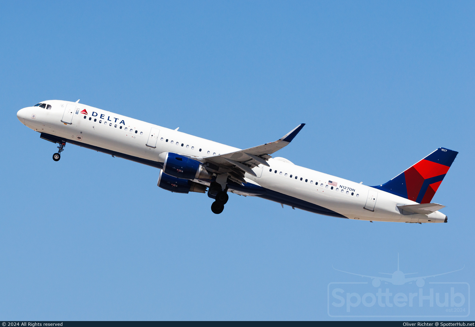 Photo of N127DN - Airbus A321-211 operated by Delta Air Lines
