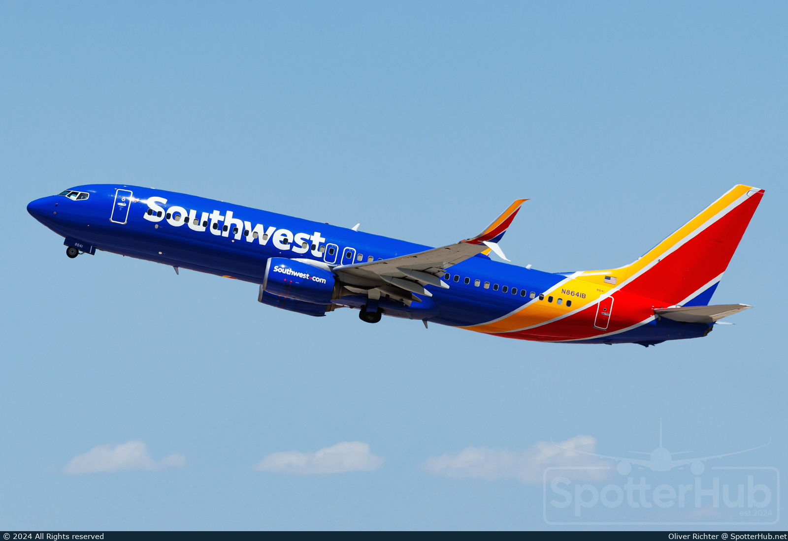 Photo of N8641B - Boeing 737-8H4 operated by Southwest Airlines