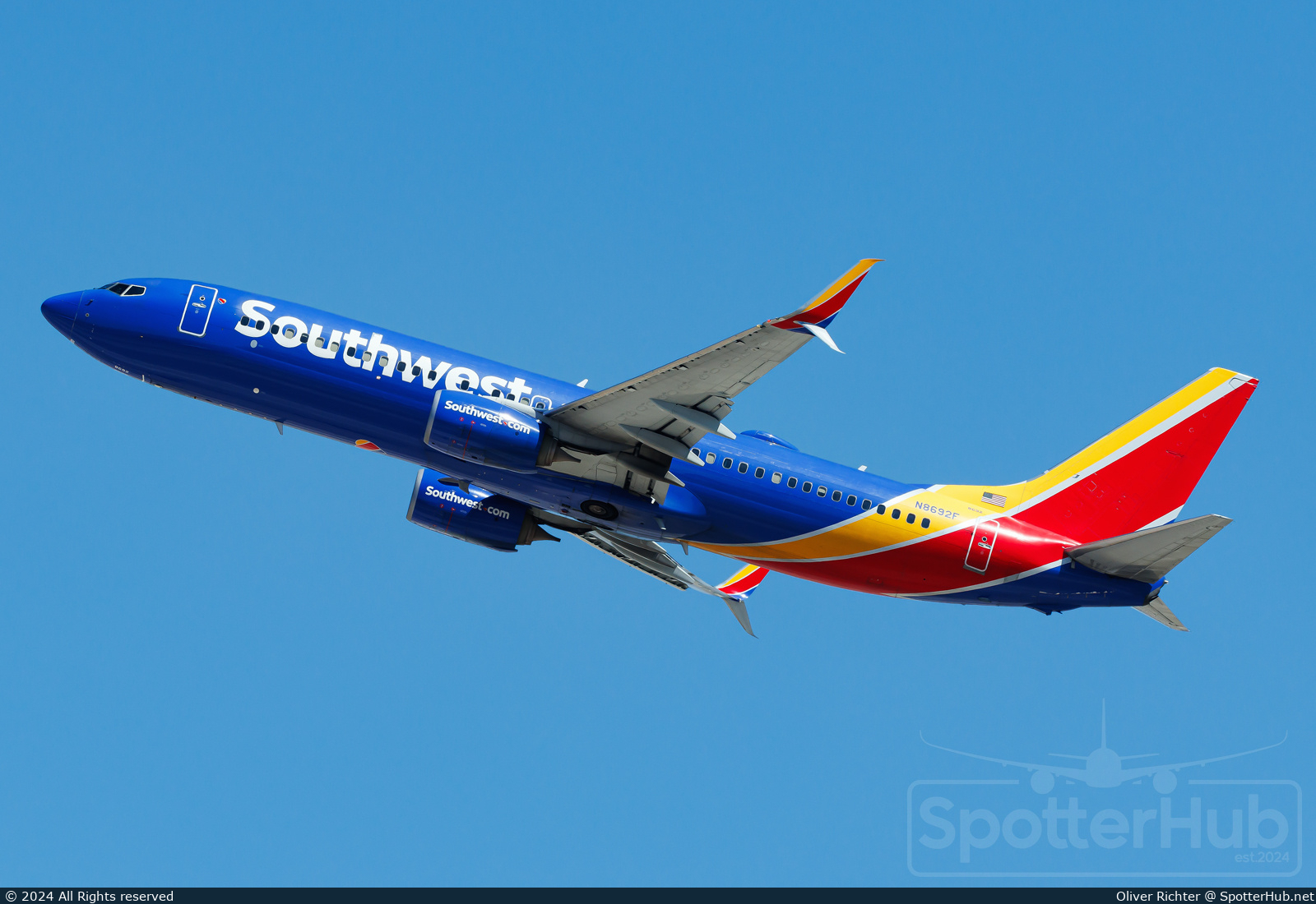 Photo of N8692F - Boeing 737-8H4 operated by Southwest Airlines