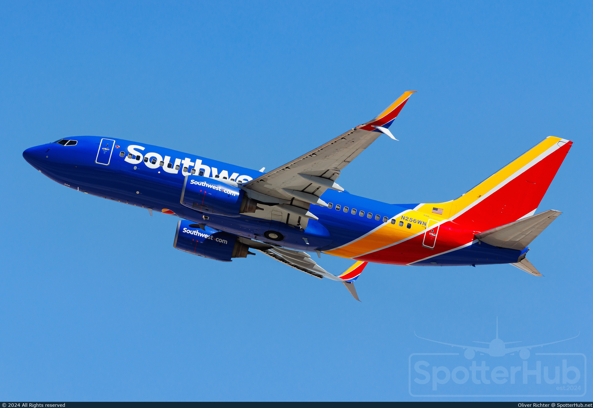 Photo of N256WN - Boeing 737-7H4 operated by Southwest Airlines