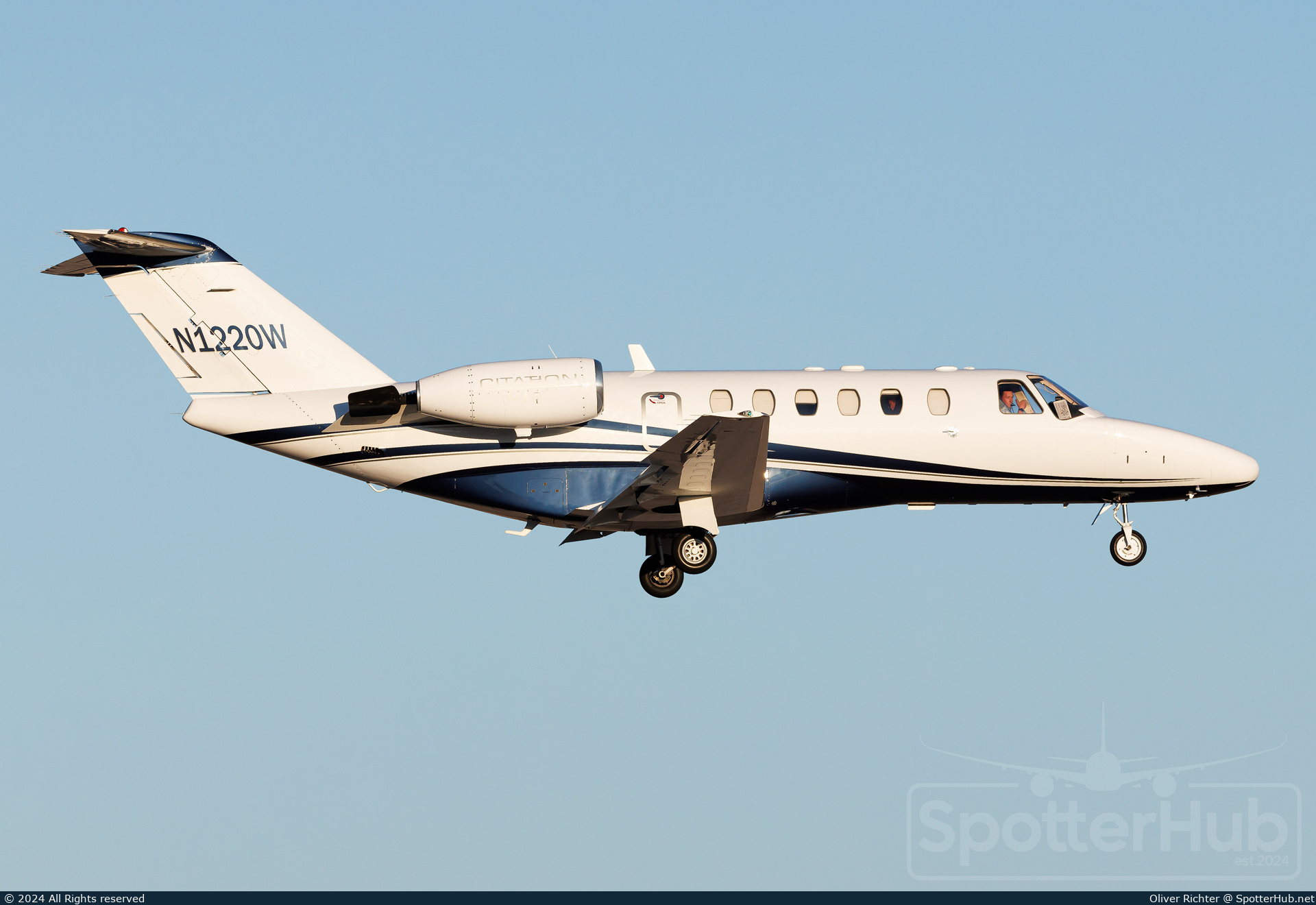 Photo of N1220W - Cessna 525A CitationJet CJ2 operated by Golden State Air Charter