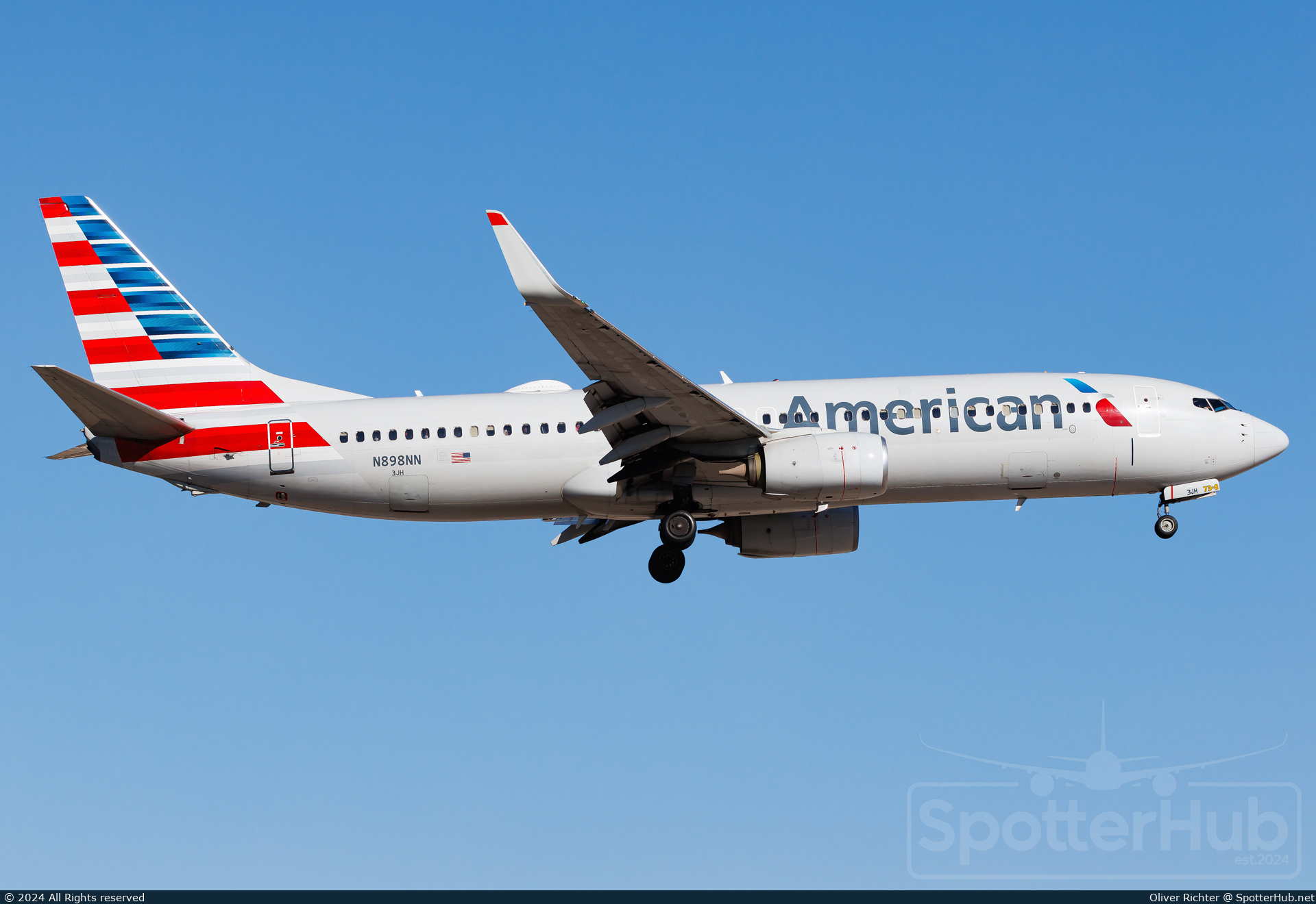 Photo of N898NN - Boeing 737-823 operated by American Airlines
