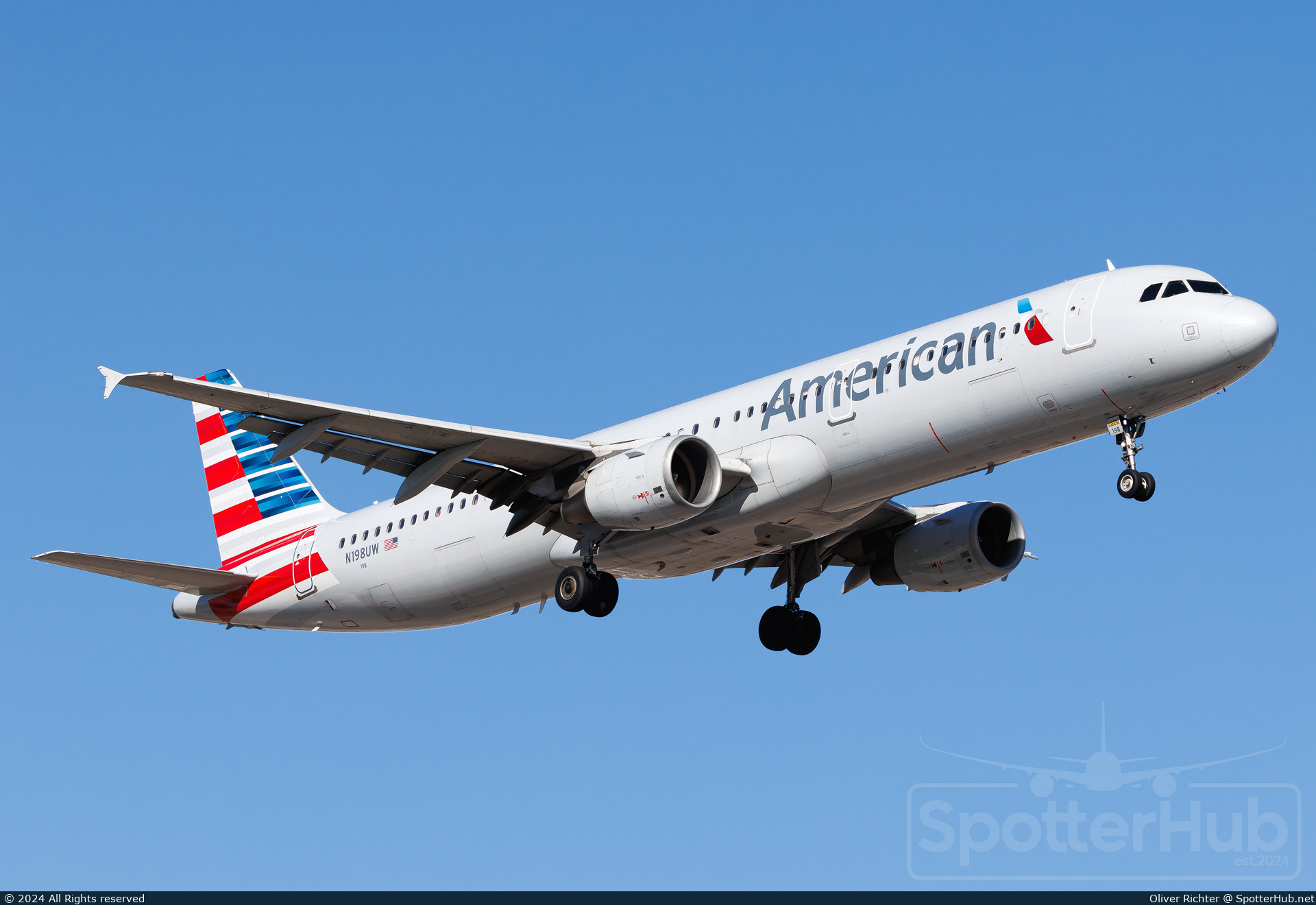 Photo of N198UW - Airbus A321-211 operated by American Airlines