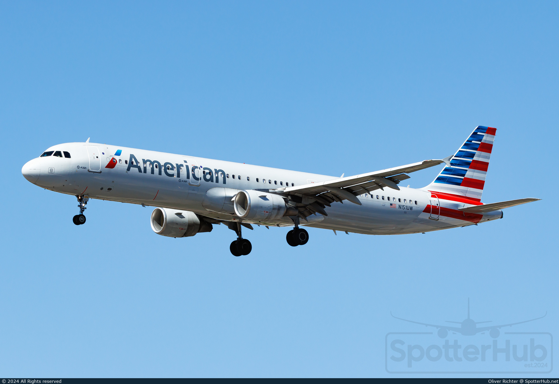 Photo of N151UW - Airbus A321-211 operated by American Airlines