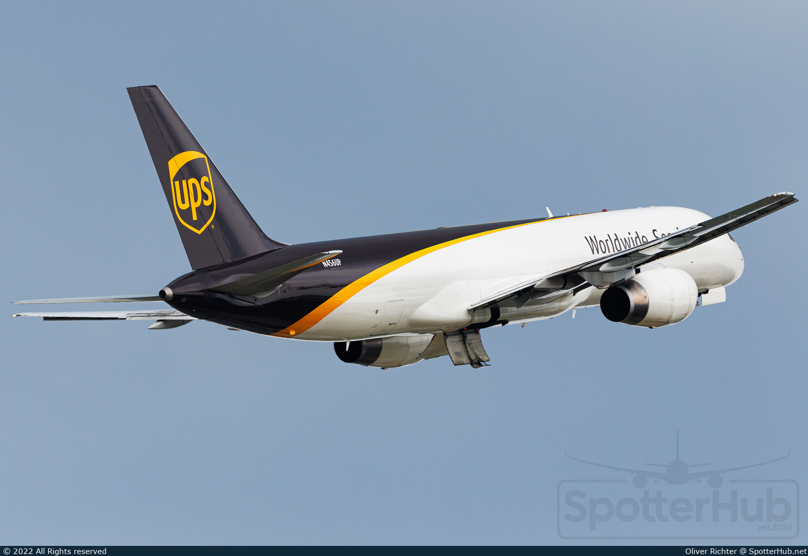 Photo of N456UP - Boeing 757-24APF operated by UPS United Parcel Service
