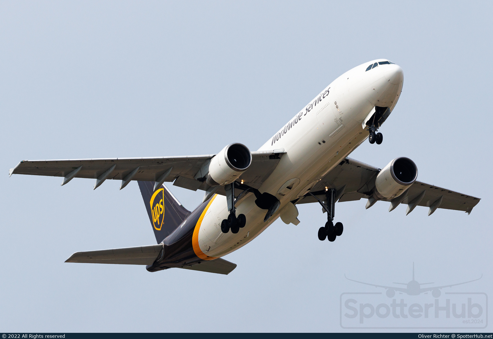 Photo of N120UP - Airbus A300F4-622R operated by UPS United Parcel Service