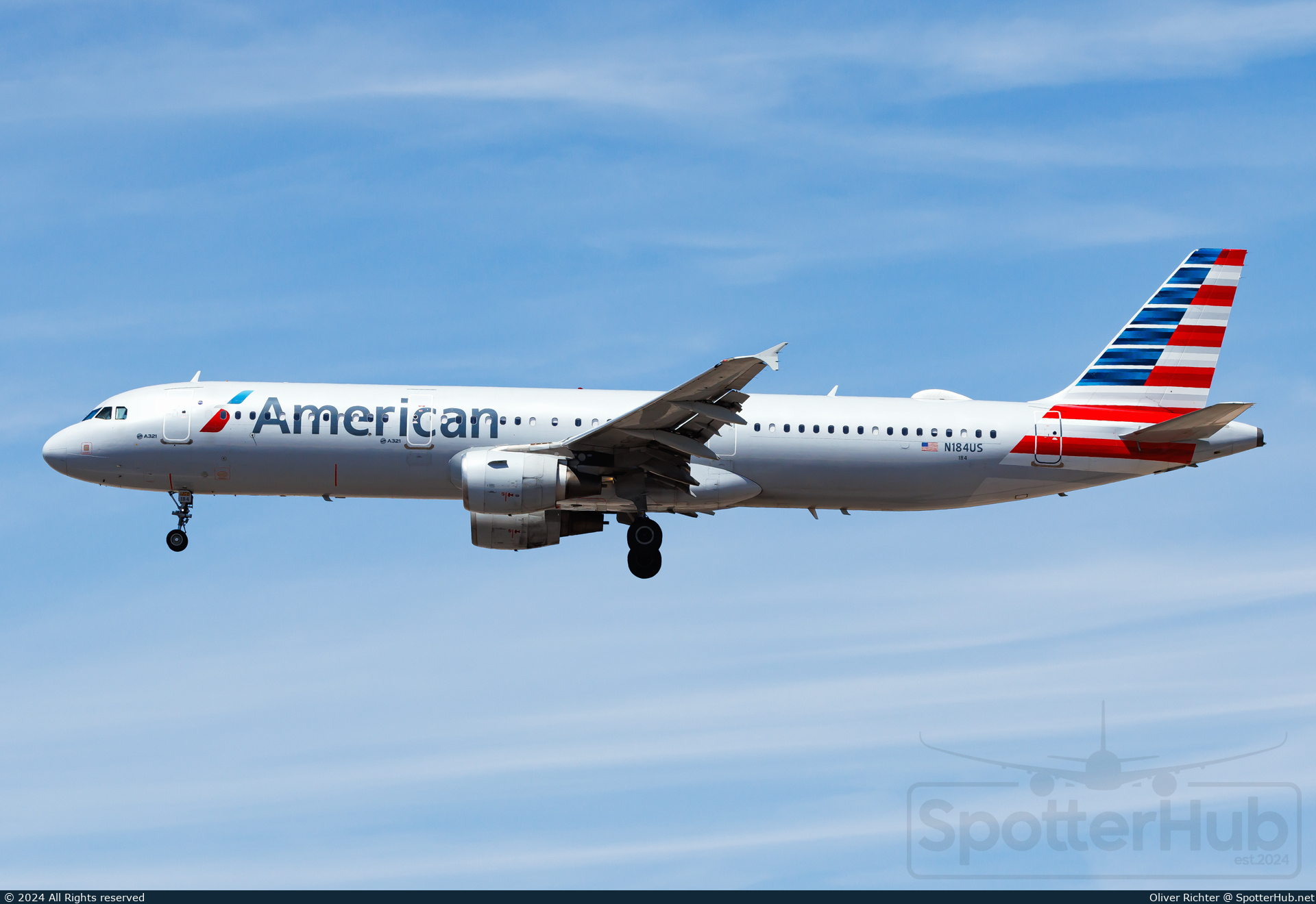 Photo of N184US - Airbus A321-211 operated by American Airlines