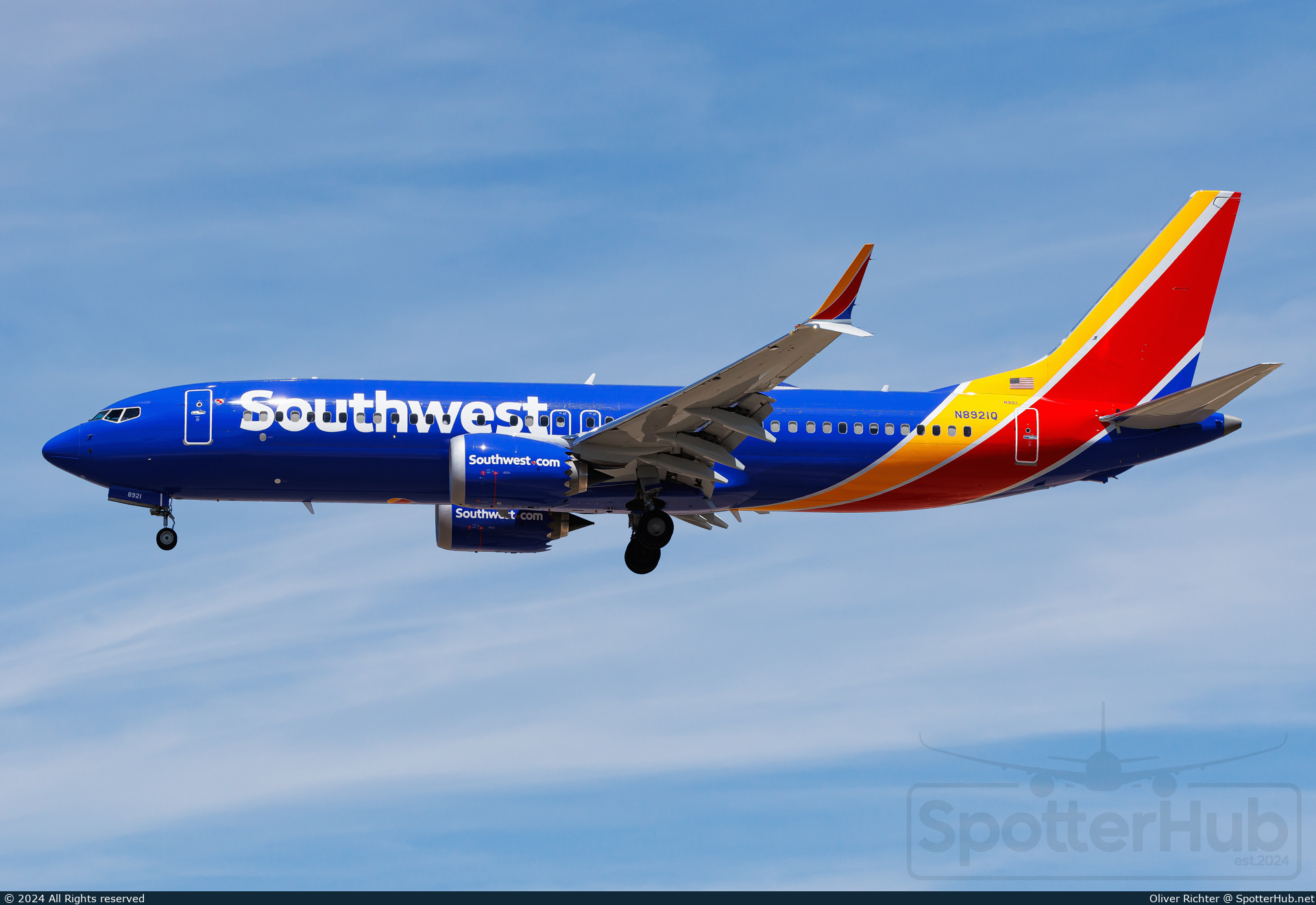 Photo of N8921Q - Boeing 737 MAX 8 operated by Southwest Airlines