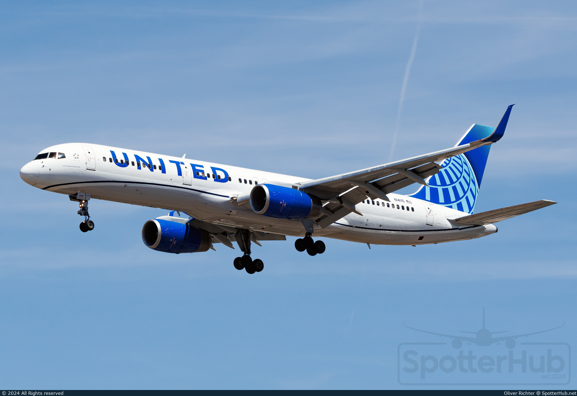 Photo of N14115 - Boeing 757-224 operated by United Airlines
