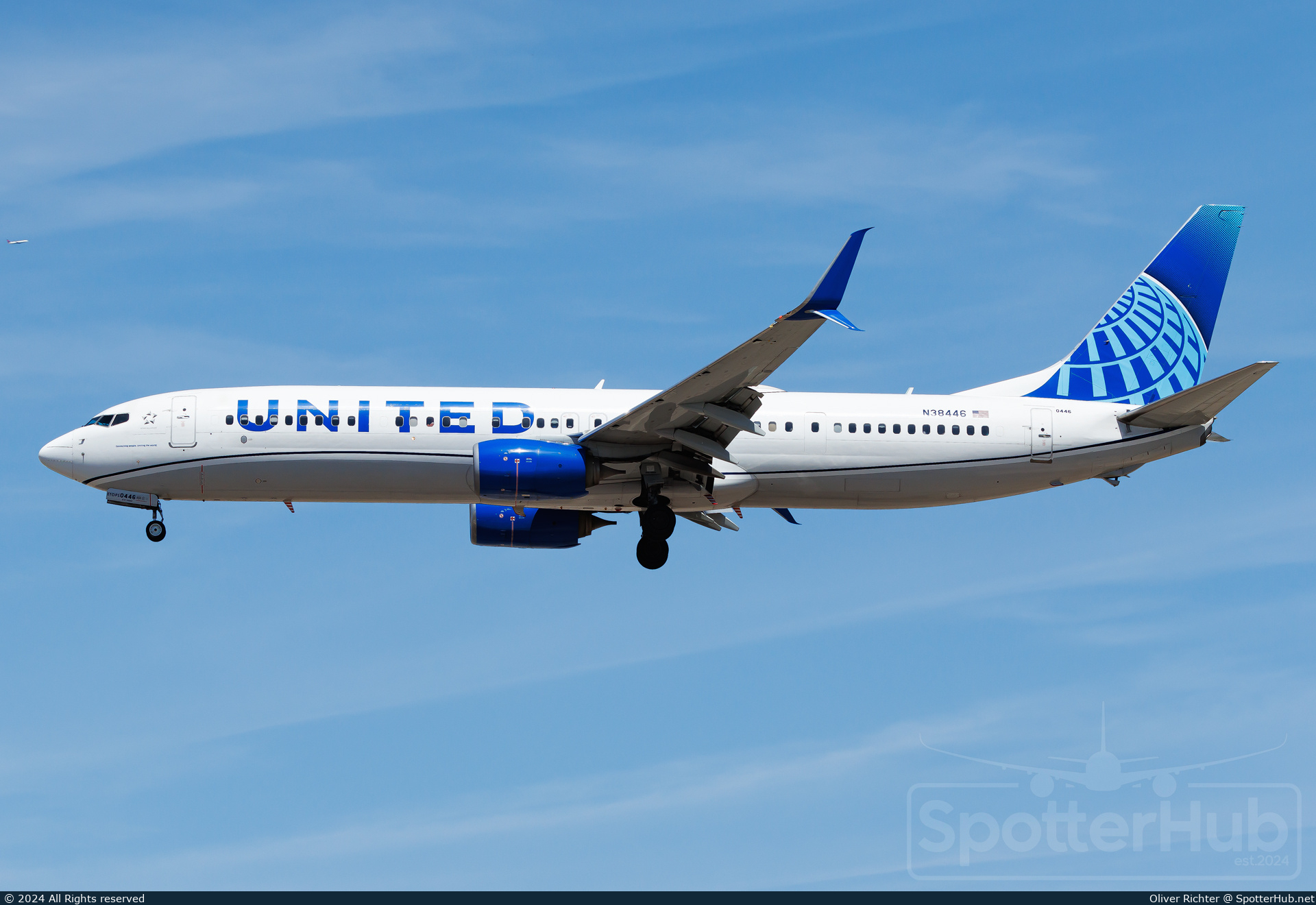Photo of N38446 - Boeing 737-924(ER) operated by United Airlines