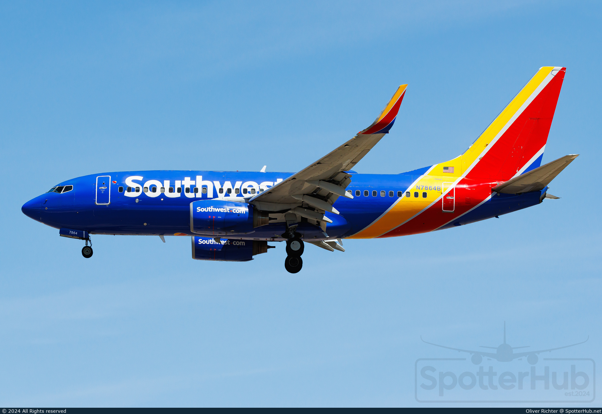 Photo of N7864B - Boeing 737-7Q8 operated by Southwest Airlines