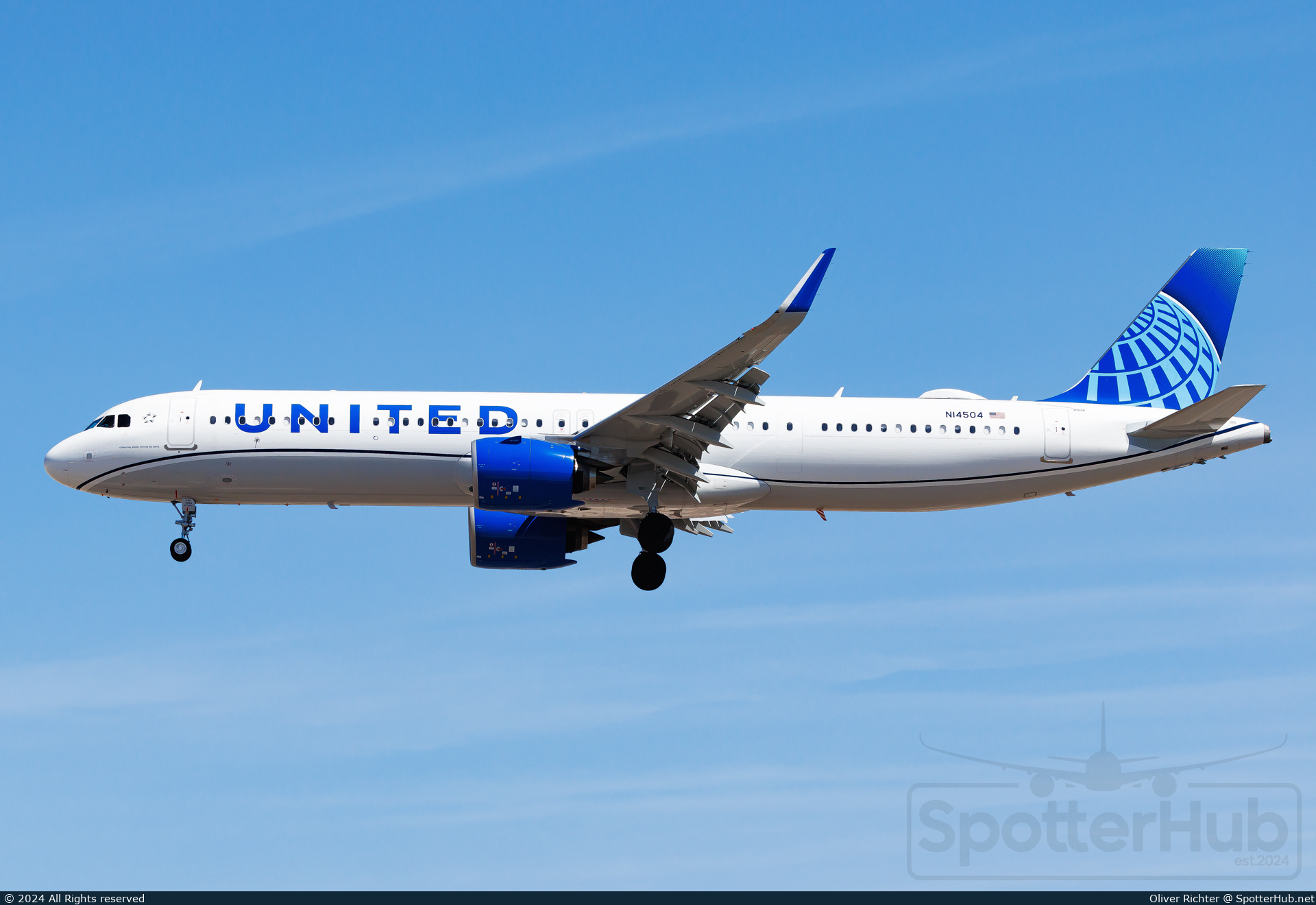 Photo of N14504 - Airbus A321-271NX operated by United Airlines