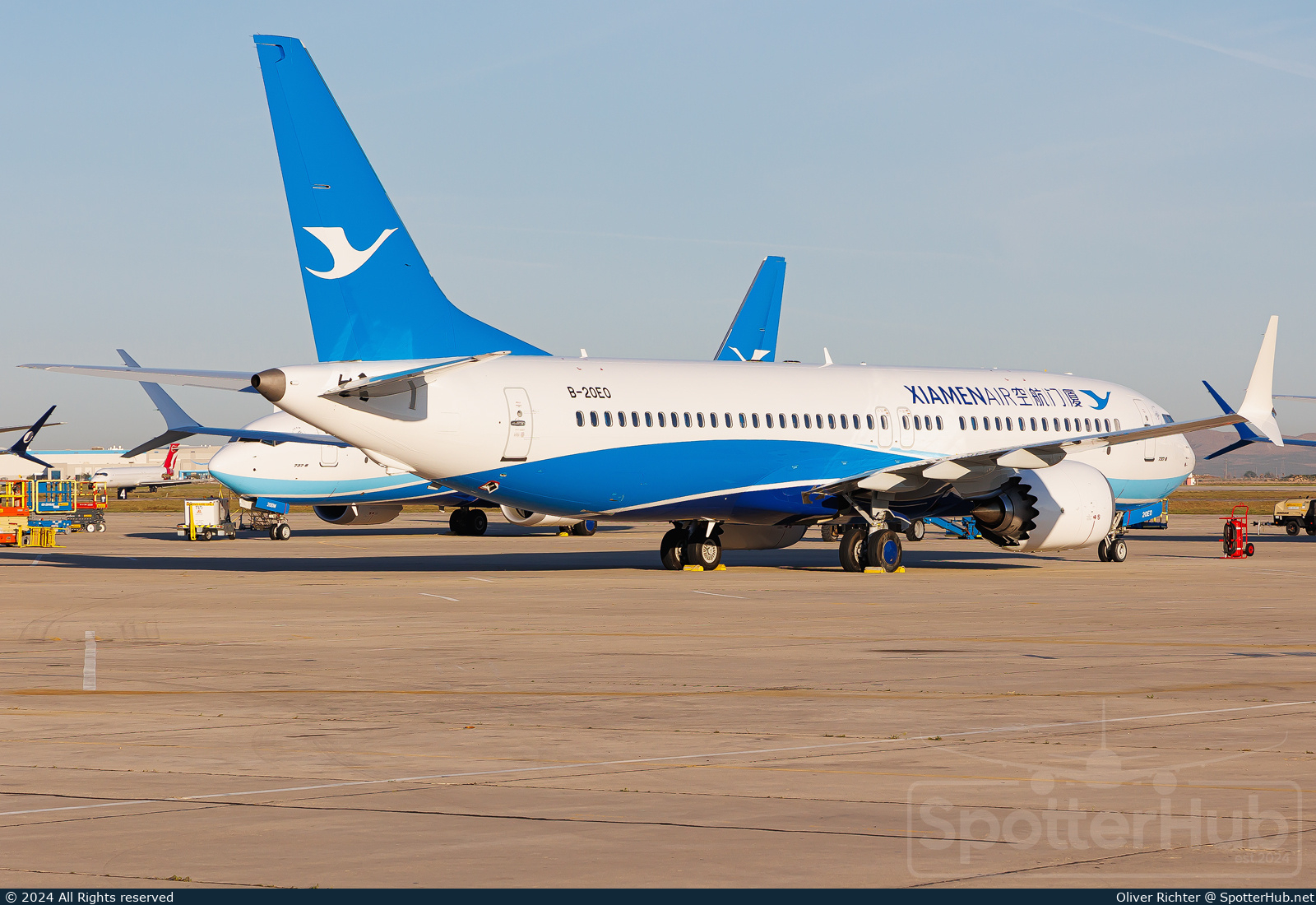 Photo of B-20E0 - Boeing 737 MAX 8 operated by Xiamen Airlines