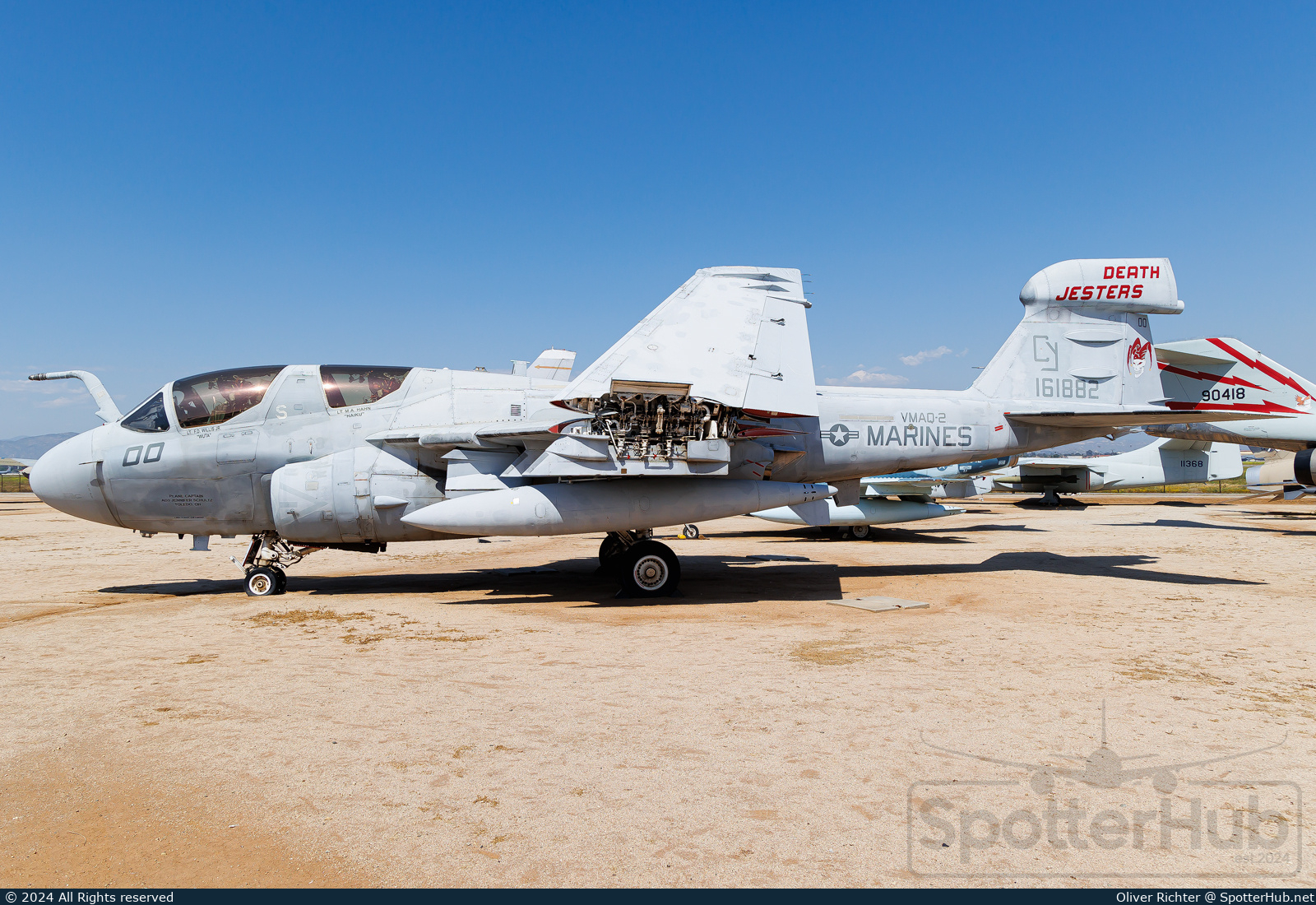 Photo of 161882 - Grumman EA-6B Prowler operated by US Marine Corps