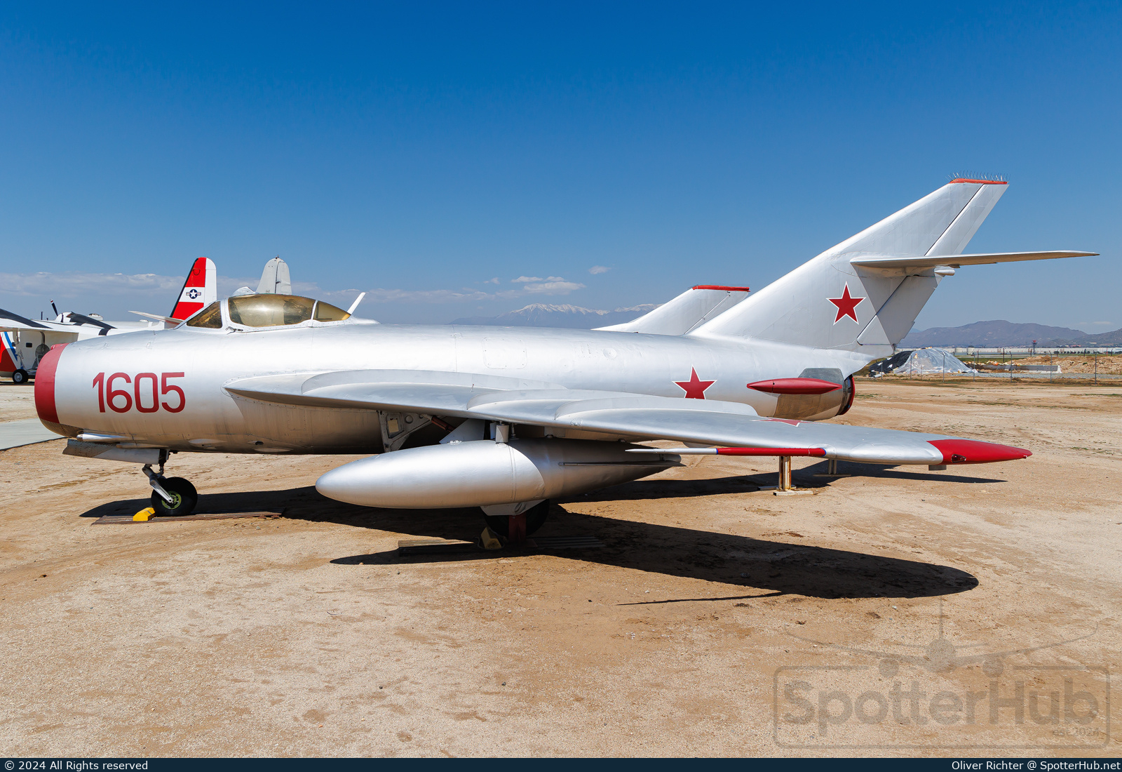 Photo of 1605 - PZL-Mielec Lim-5 Fresco-C [MiG 17] operated by Soviet Air Forces