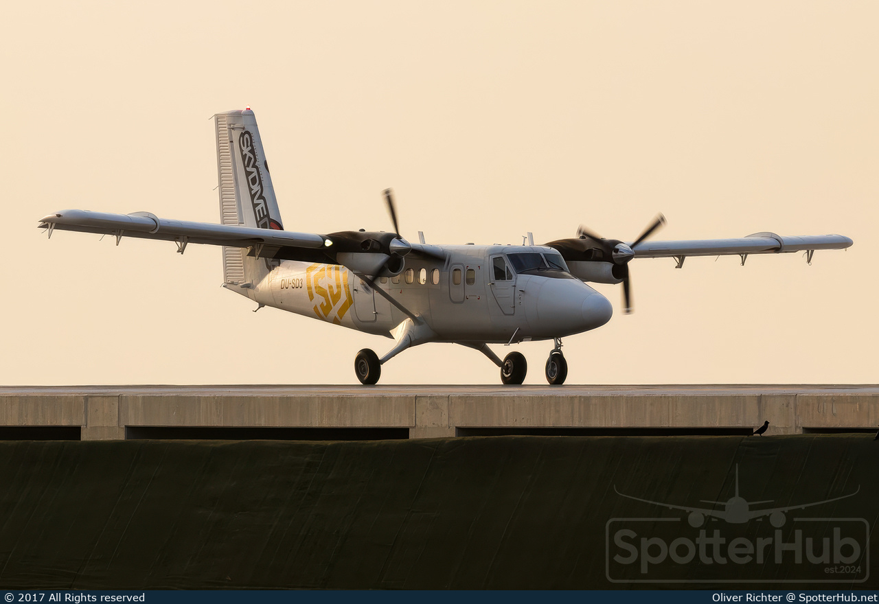Photo of DU-SD3 - De Havilland Canada DHC-6-300 Twin Otter operated by SkyDive Dubai