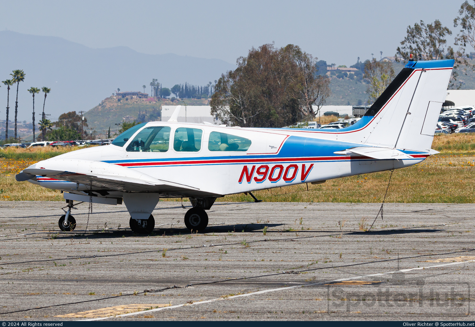 Photo of N900V - Beechcraft 95-B55 Baron operated by Private