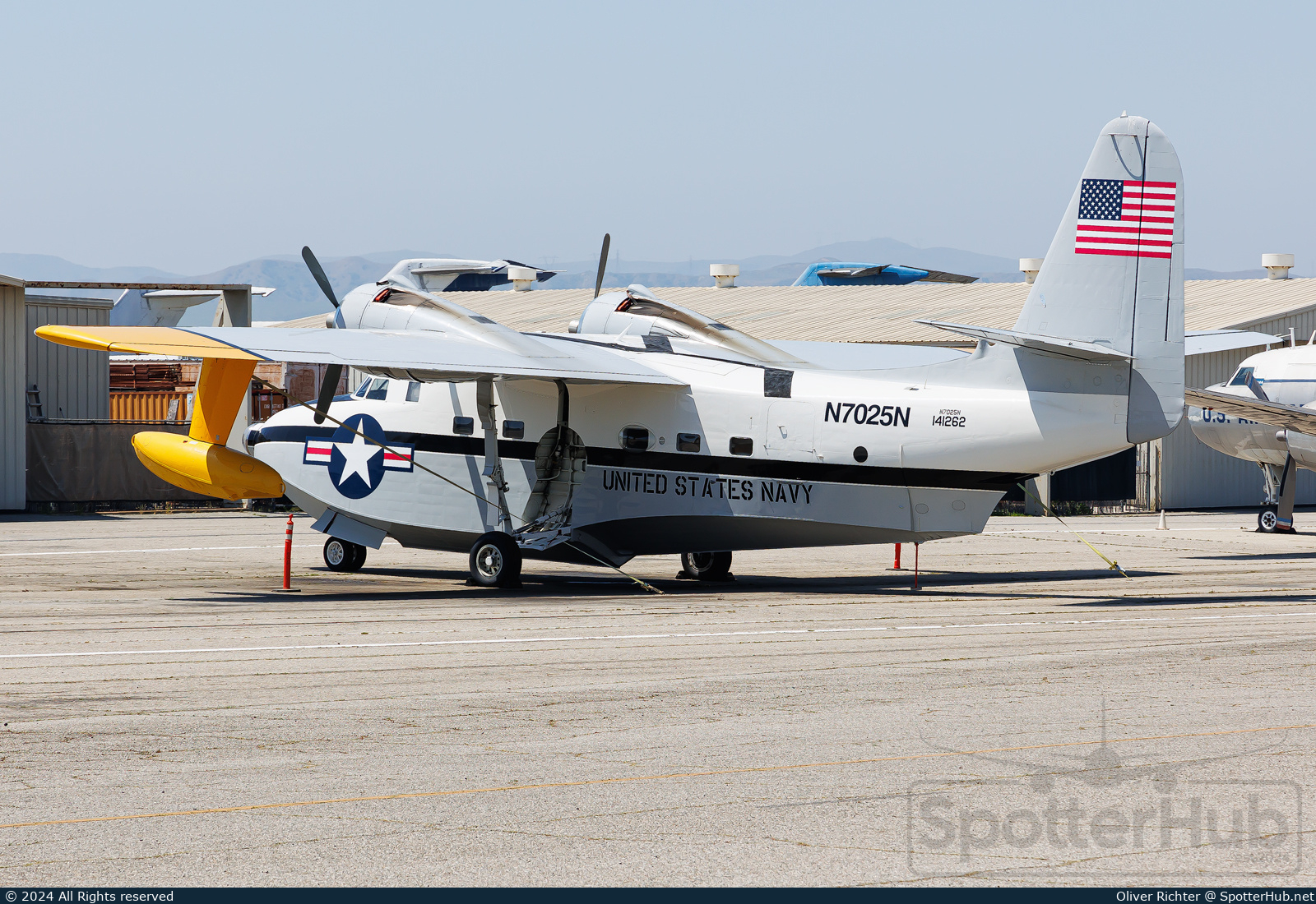 Photo of N7025N - Grumman HU-16C Albatross operated by Private