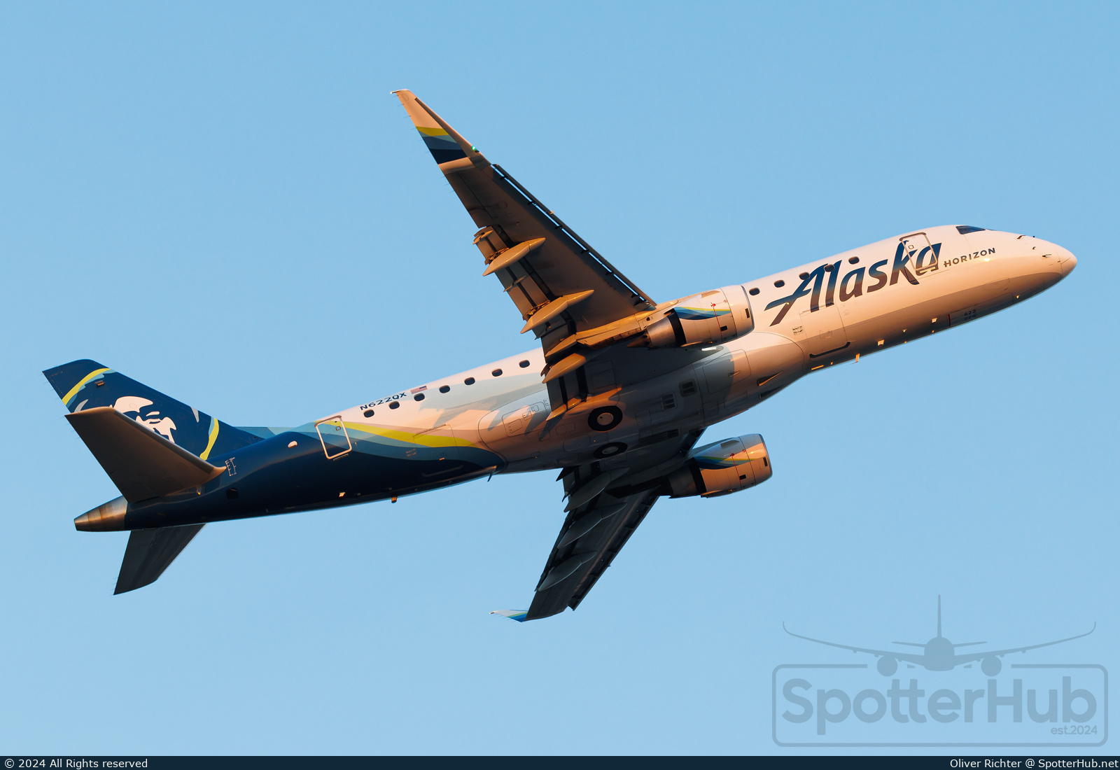 Photo of N622QX - Embraer ERJ-175LR operated by Alaska Airlines (opb Horizon Air)